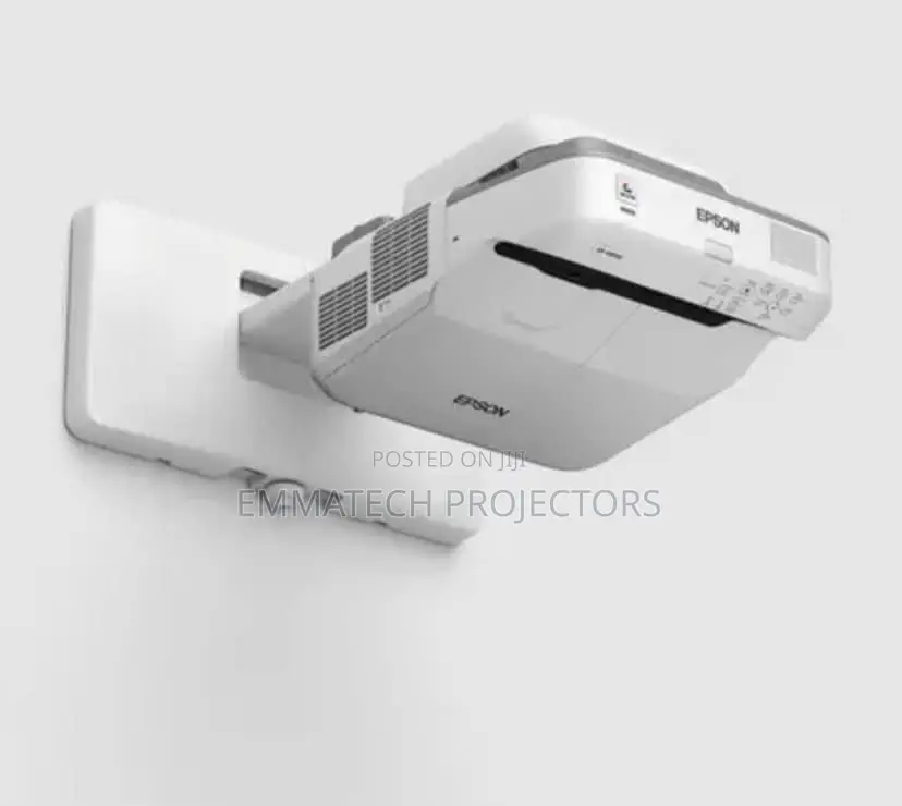 Uk Used Ultra Short Throw Projector