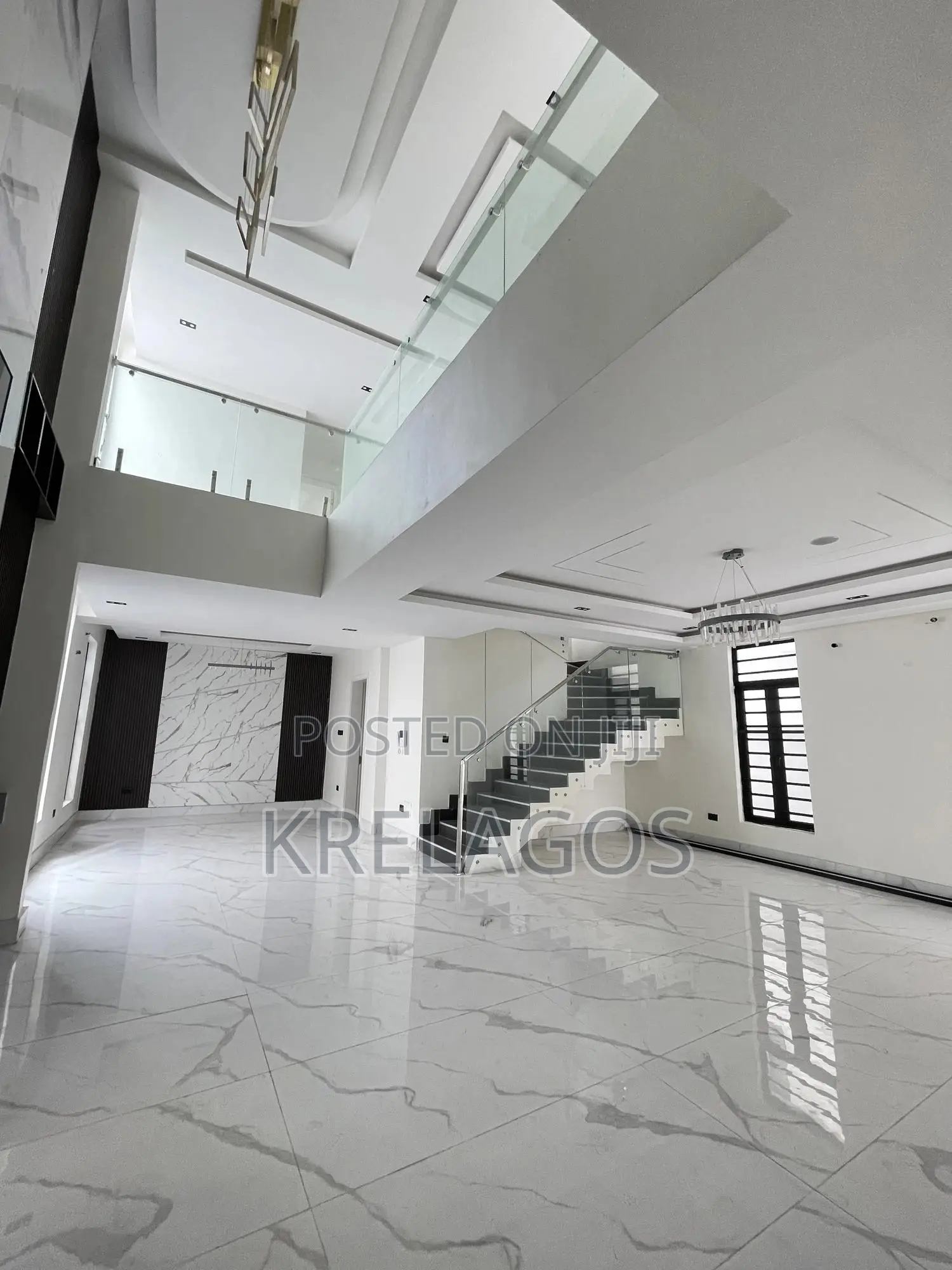 5bdrm Duplex in Lekki for sale