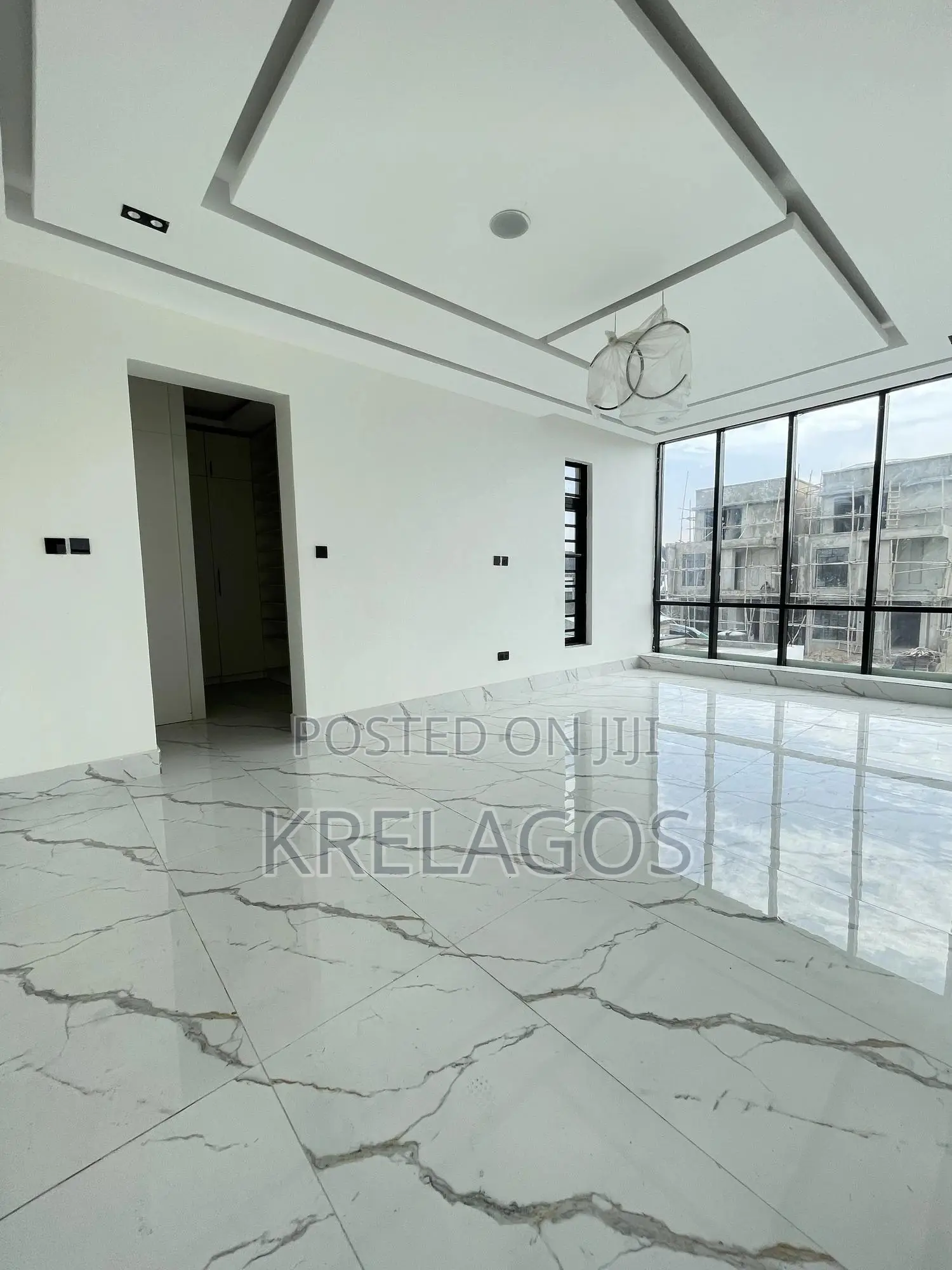 5bdrm Duplex in Lekki for sale