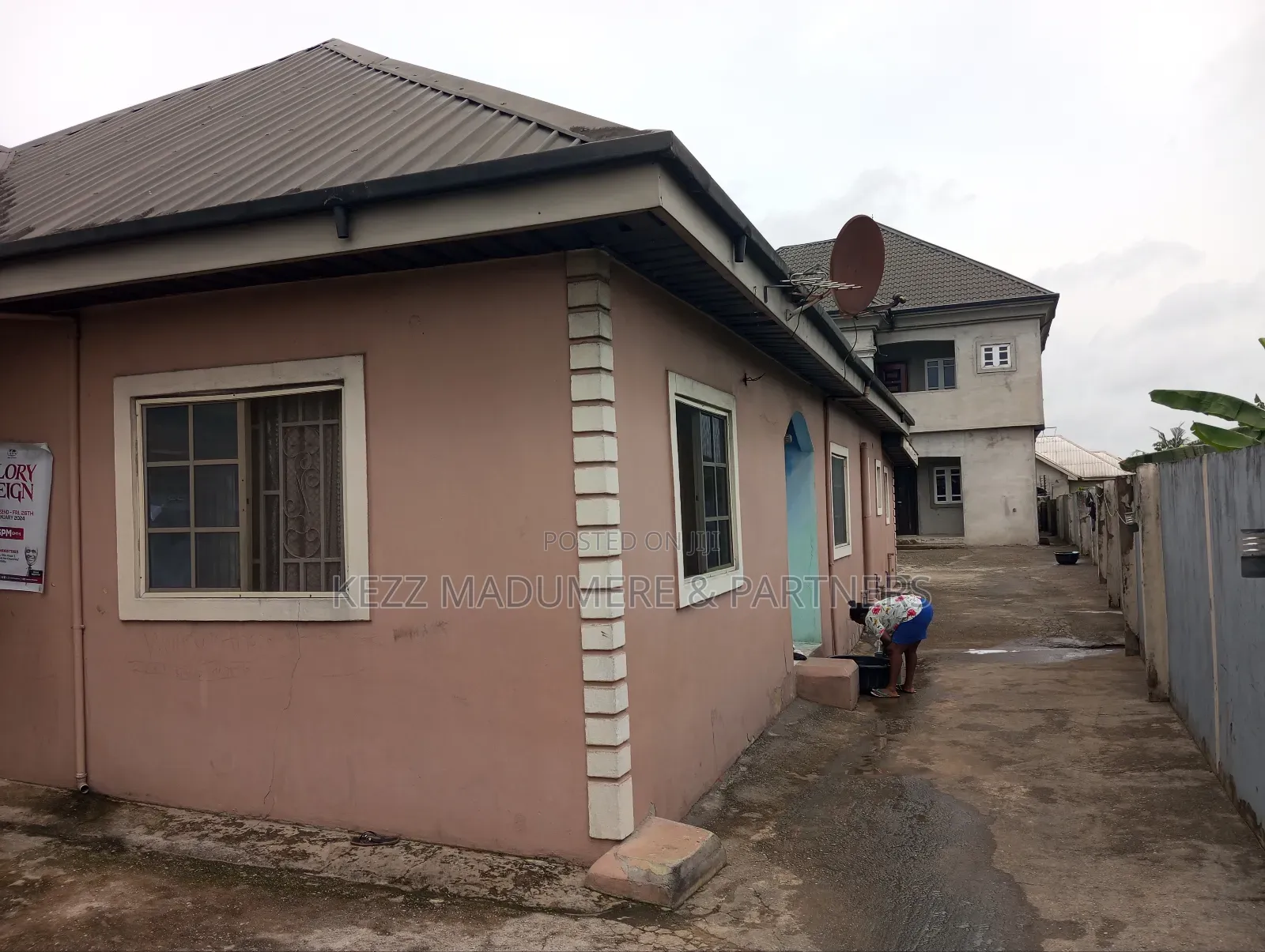 8bdrm Duplex in Freedom Estate , Off, Port-Harcourt for sale