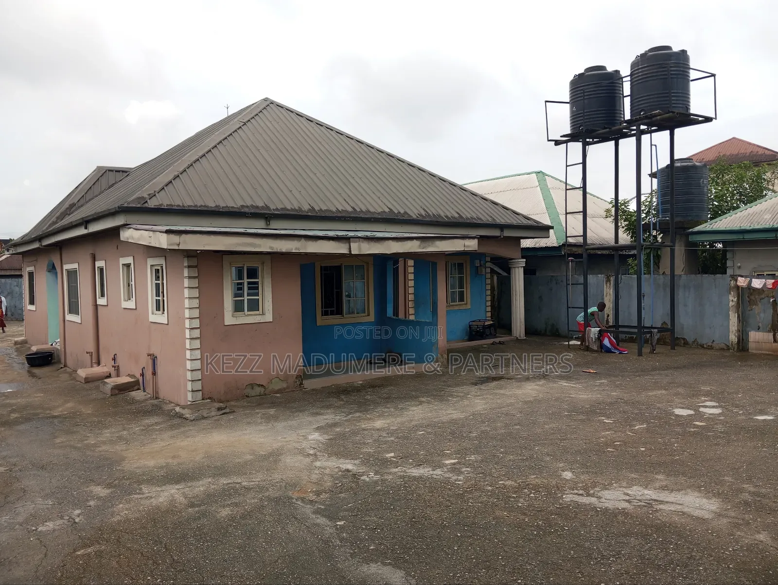 8bdrm Duplex in Freedom Estate , Off, Port-Harcourt for sale