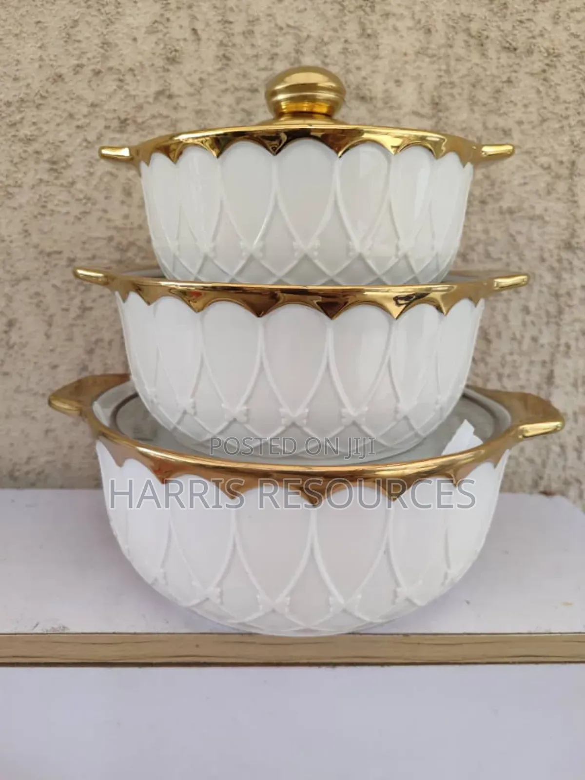 Exotic White Thick Glass Plates With Gold Plated Edges