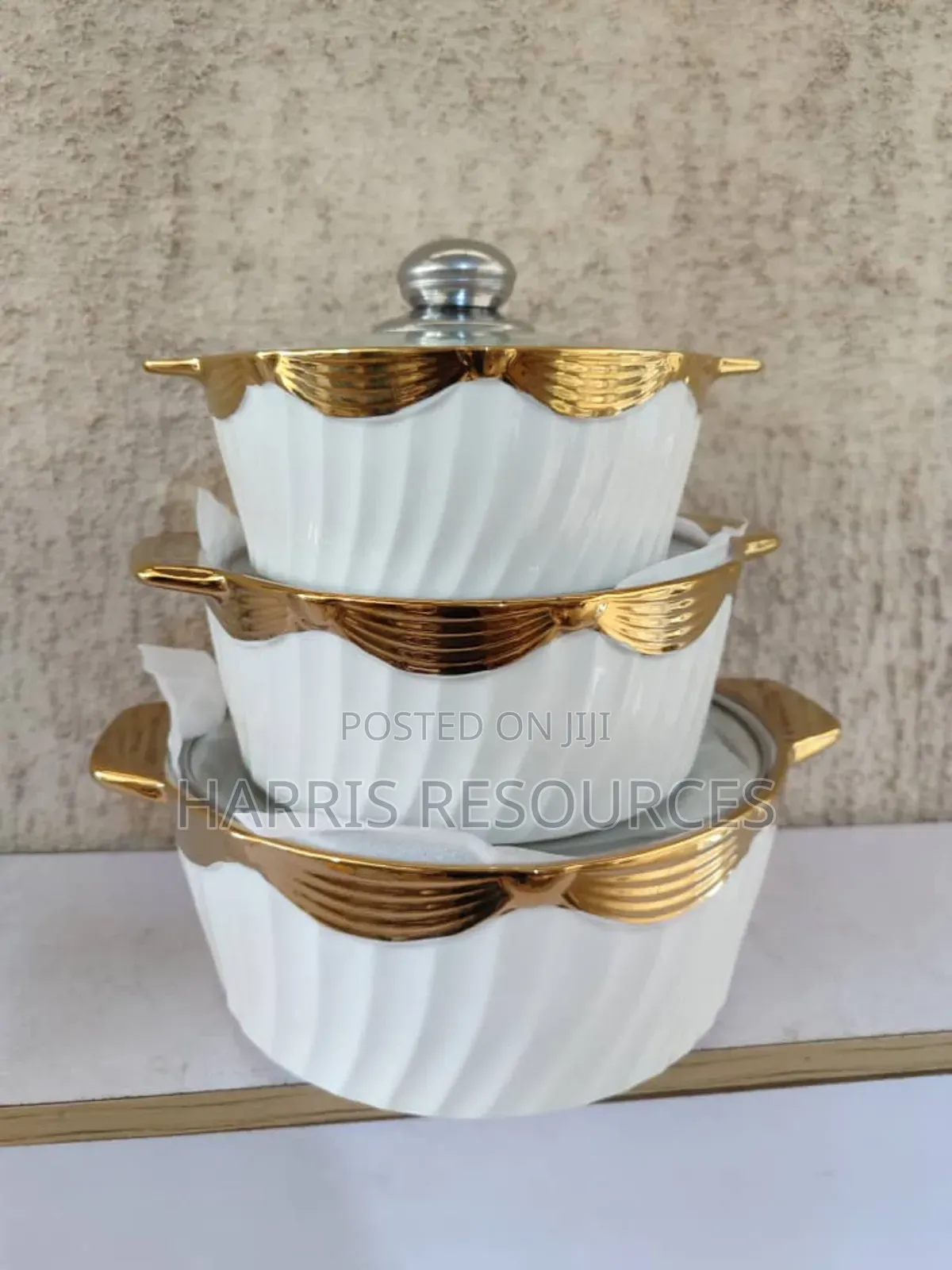 Exotic White Thick Glass Plates With Gold Plated Edges