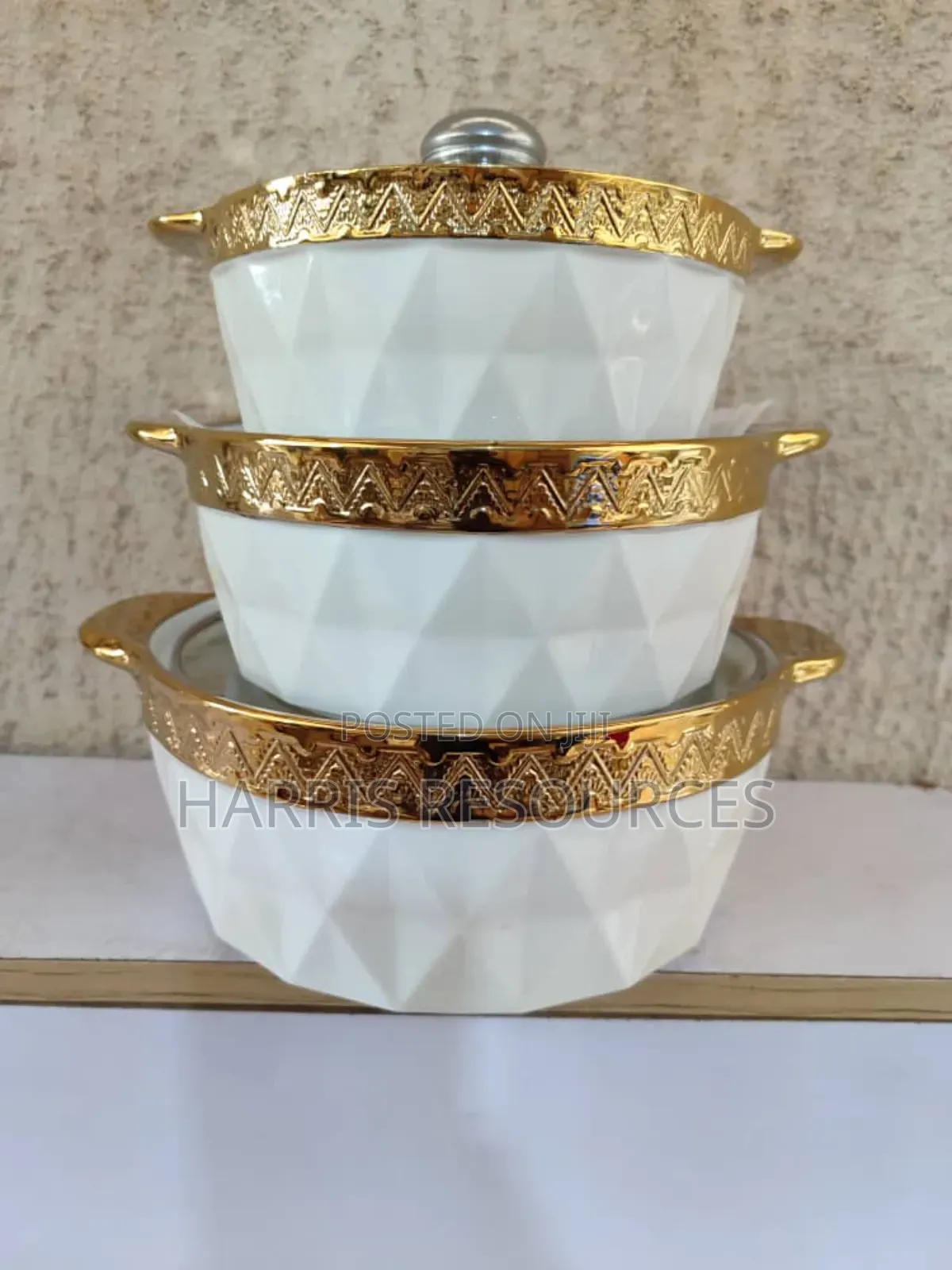 Exotic White Thick Glass Plates With Gold Plated Edges