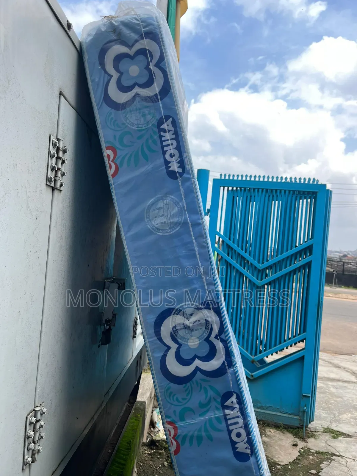 4 by 6 by 8 Mouka Foam Flora Mattress in Abeokuta