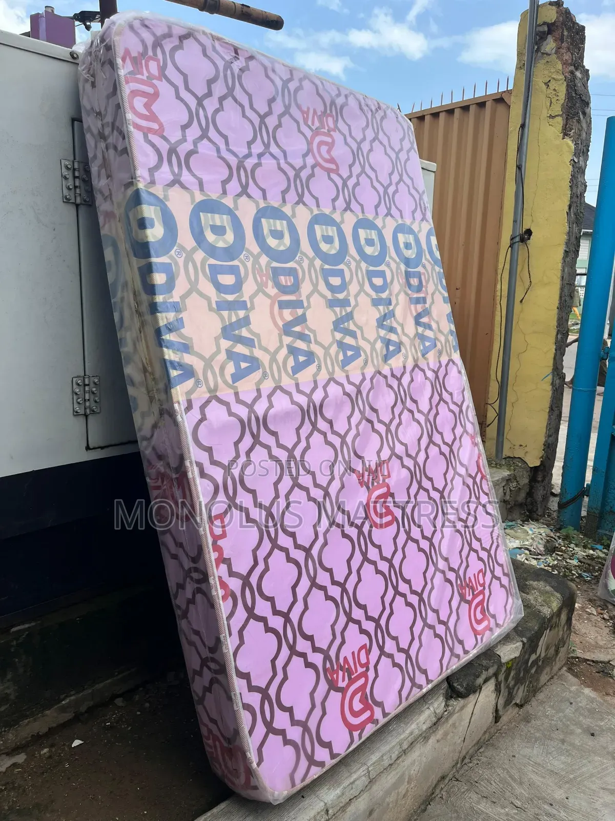4 by 6 by 8 Unifoam Diva Mattress in Abeokuta