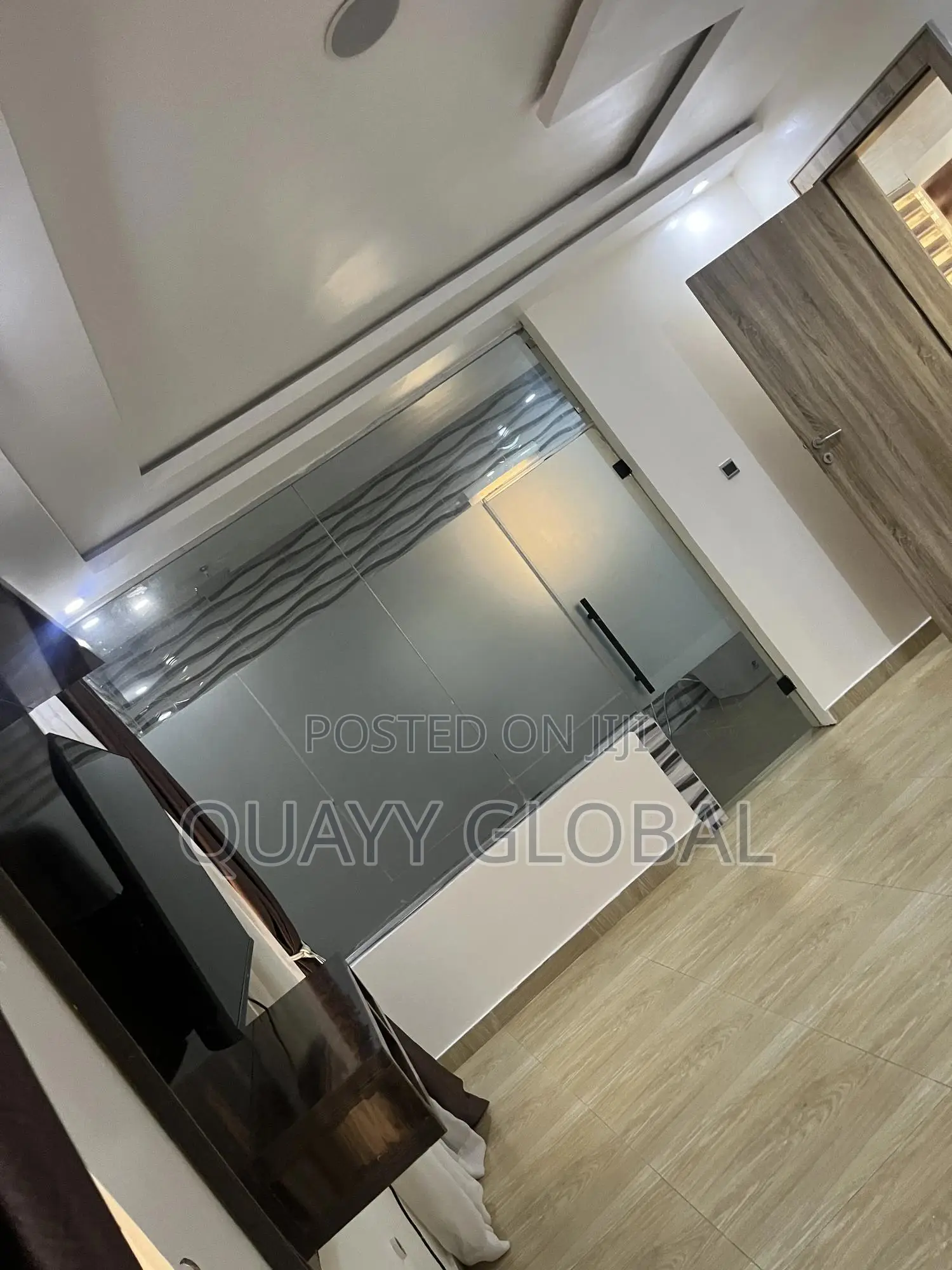 24/7 Light and Wi-Fi Apartment