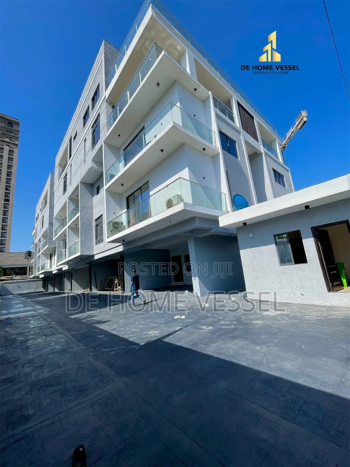 5bdrm Penthouse in Ikoyi for sale