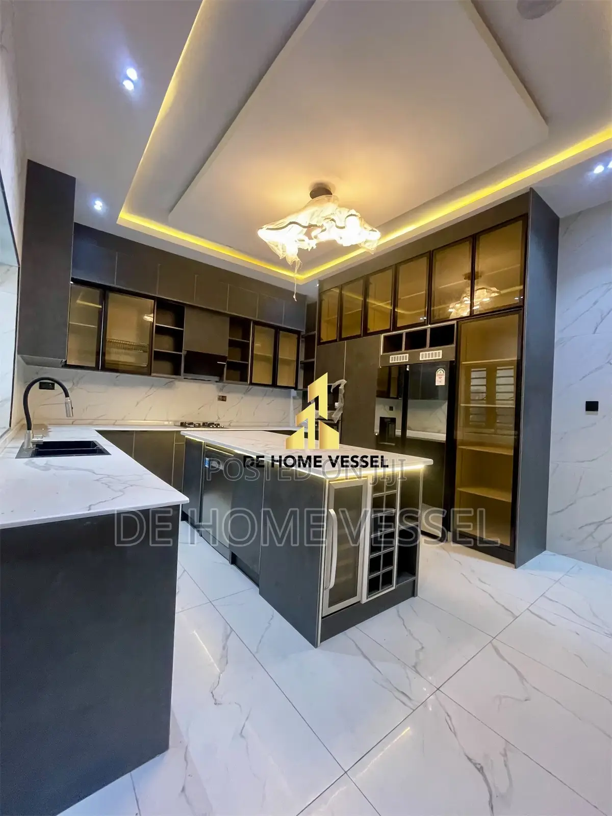 5bdrm Duplex in Lekki Phase 1 for sale