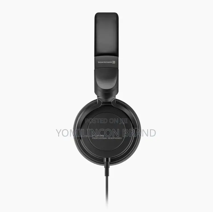 Beyerdynamic DT 240 PRO Monitoring Headphone