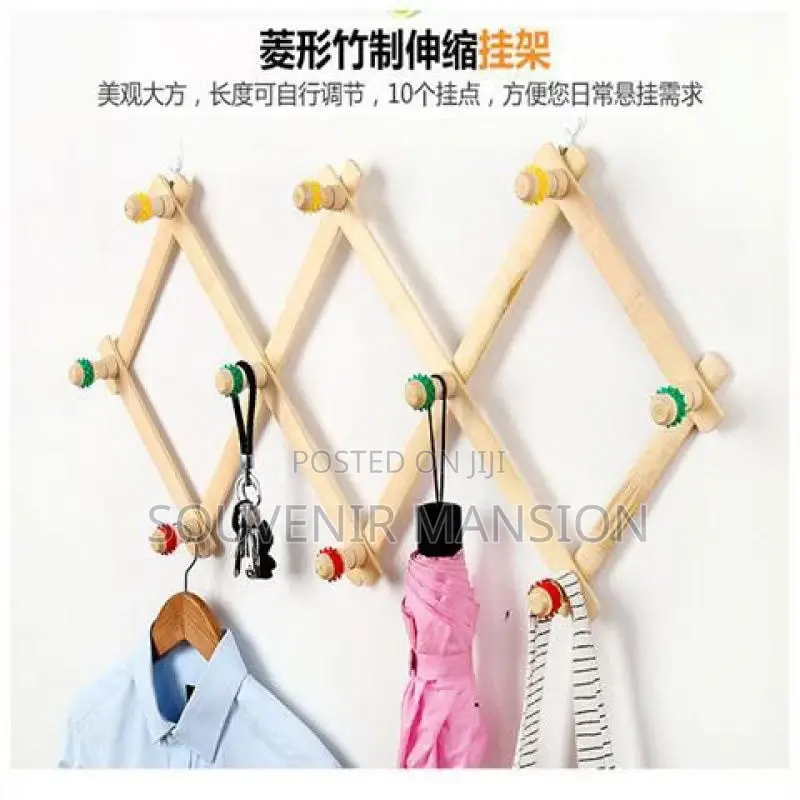 Expandable Wooden Bag Hanger