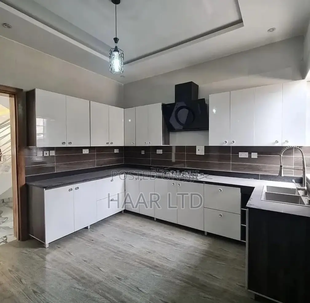 4bdrm Duplex in Ikate for rent