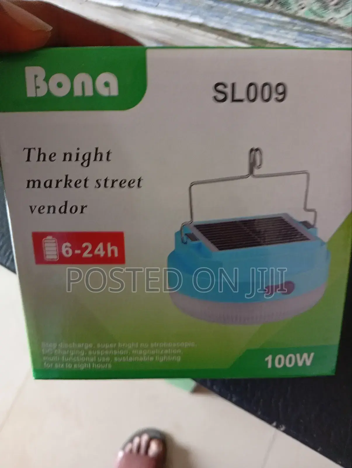 Bona 100W Rechargeable Solar Light / Lamp