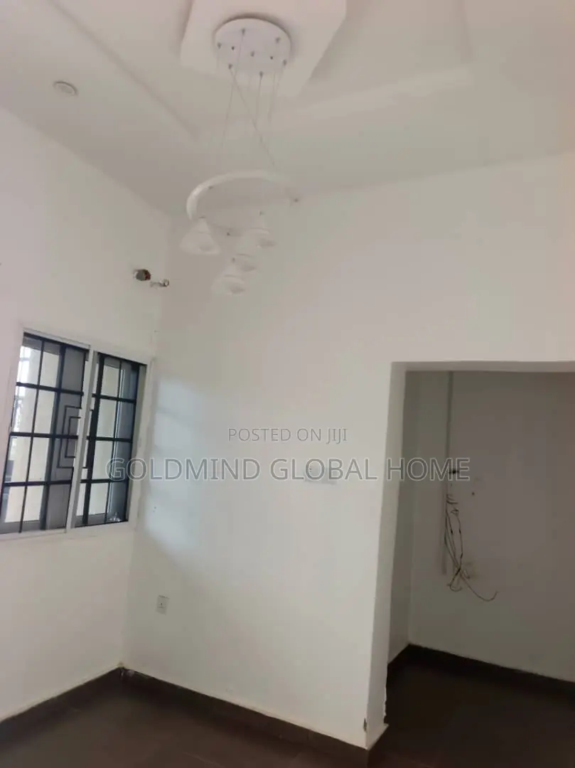 3bdrm Bungalow in Goldmind Estate, Sabon Lugbe for sale