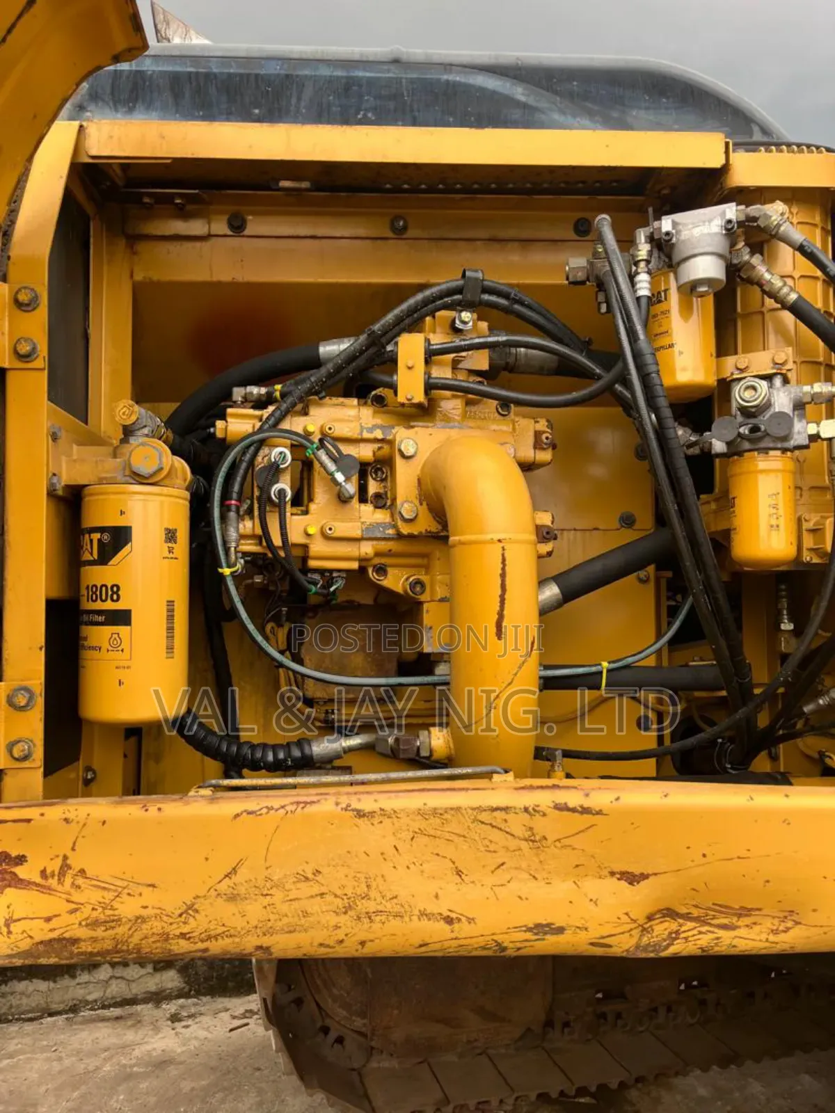 Cat Excavator 330cl - Direct Tokunbo - With Jack Hammer