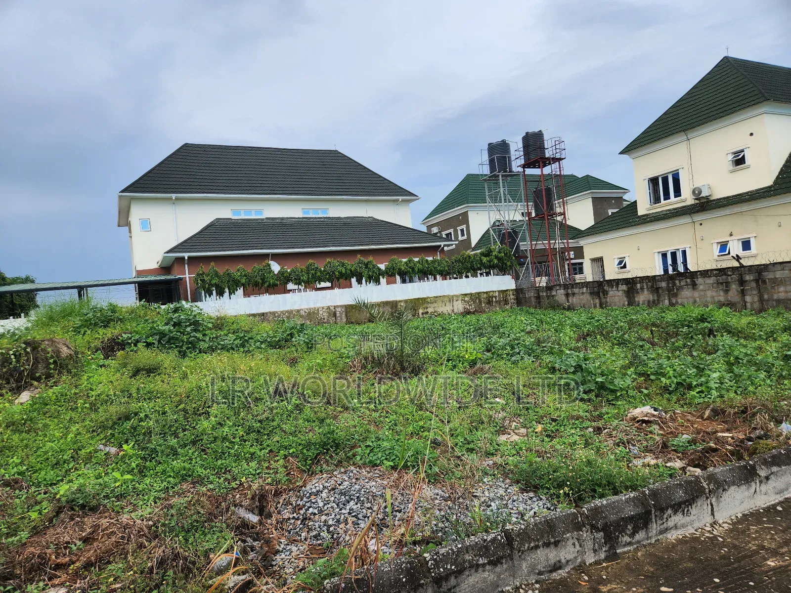 600sqm Land Space in Riverpark Estate