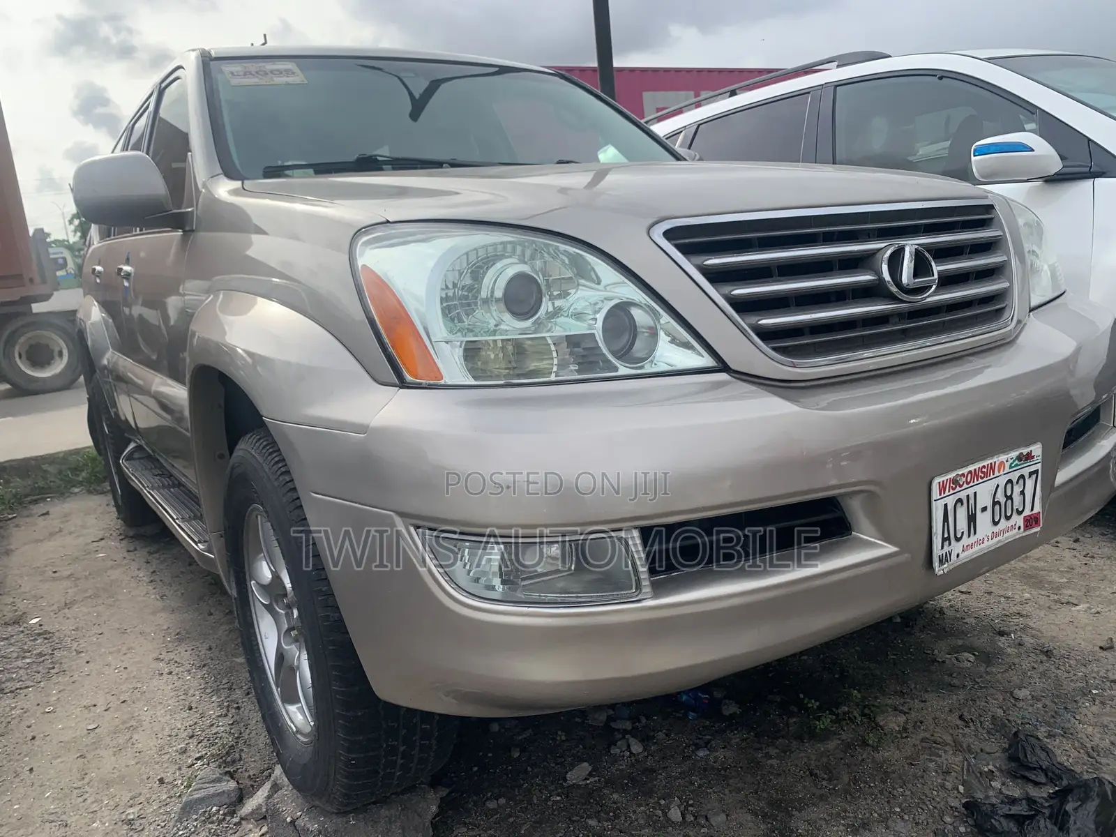 Lexus GX 470 Sport Utility 2006 Gold