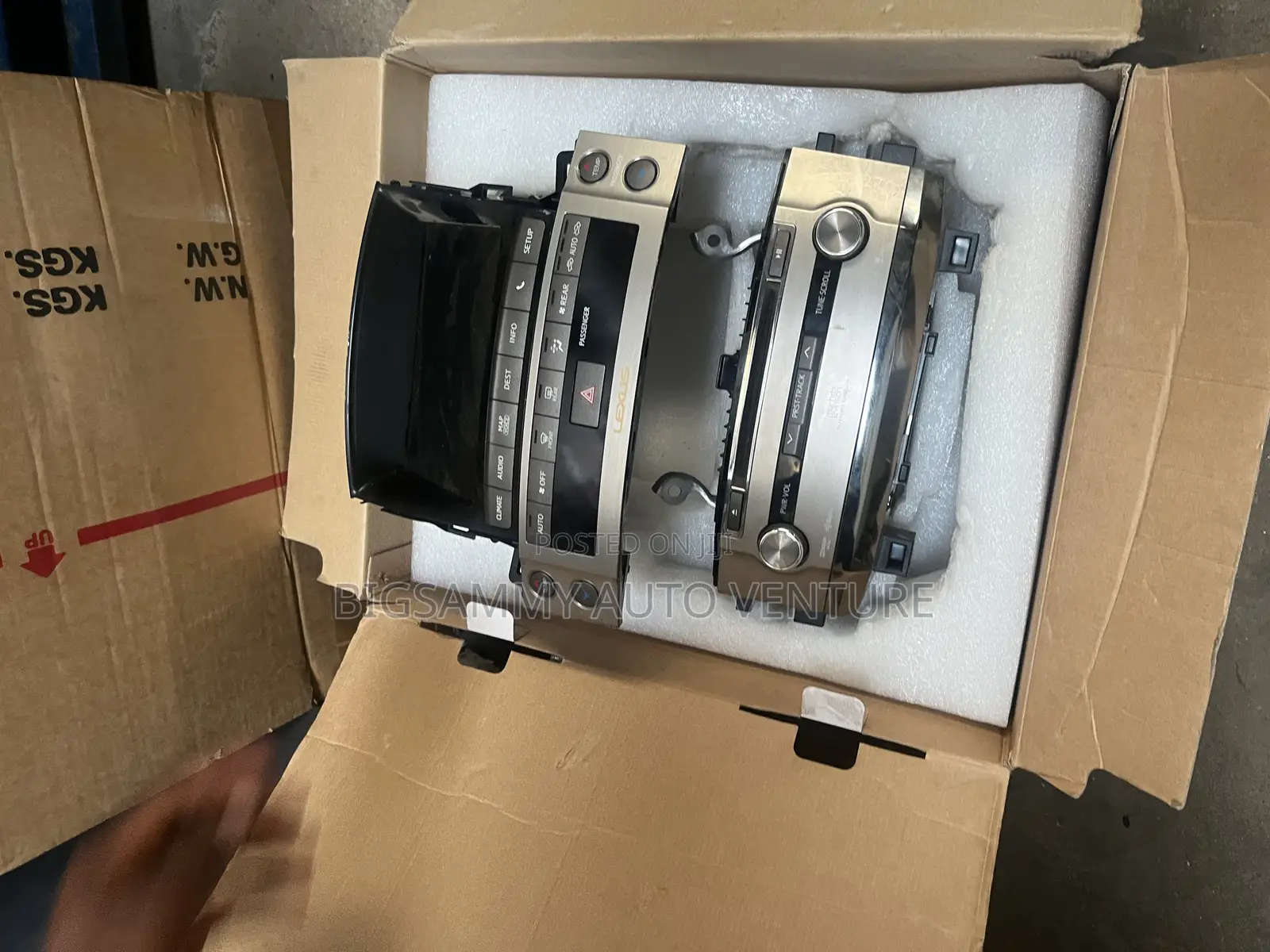 Lexus LX 570 2014 Radio/ Navigation Screen