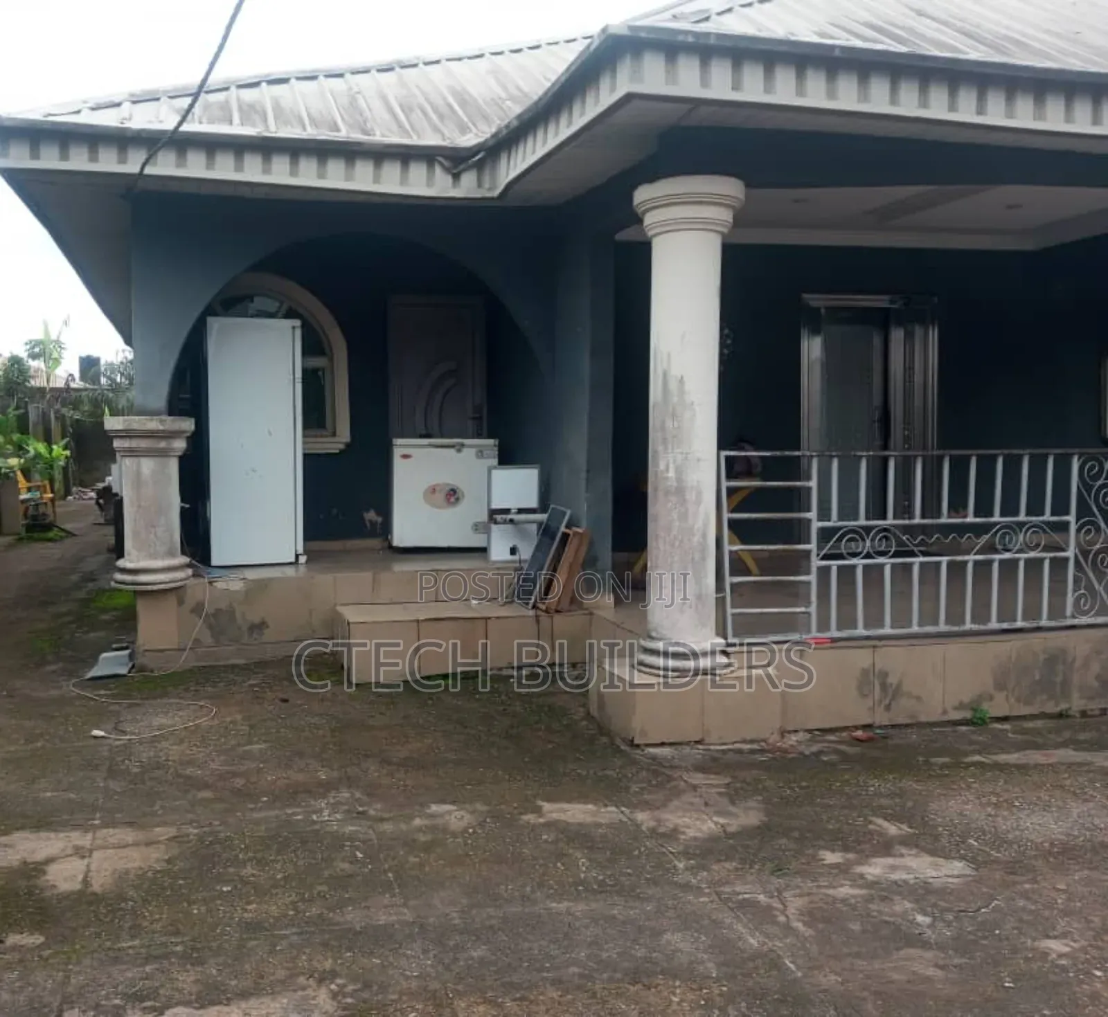 4bdrm Bungalow in Benin City for sale