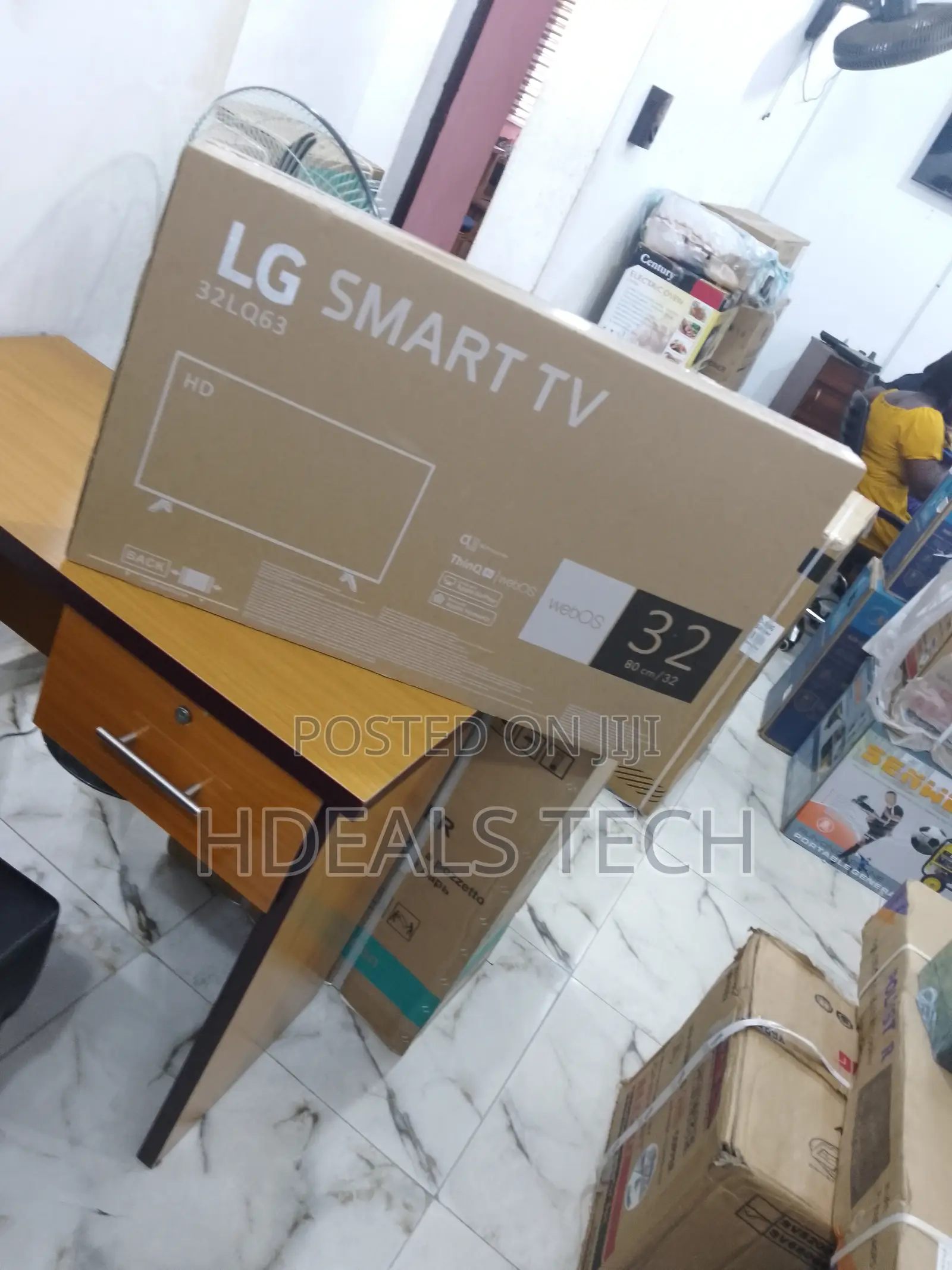 New Most LG LED Lq630b 32" HD Smart TV