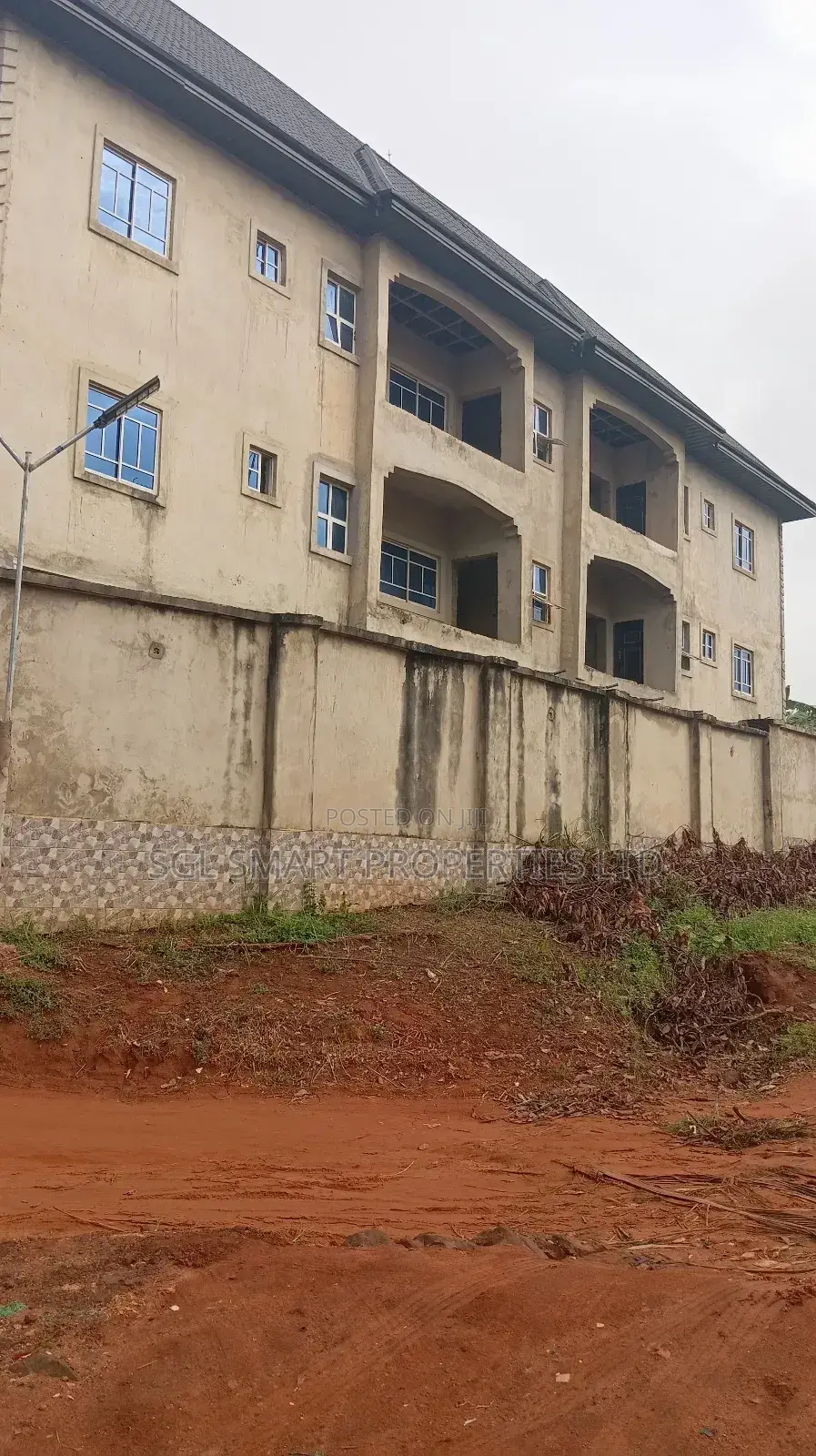 6 Flat of 3 Bedroom Apartment for Sale