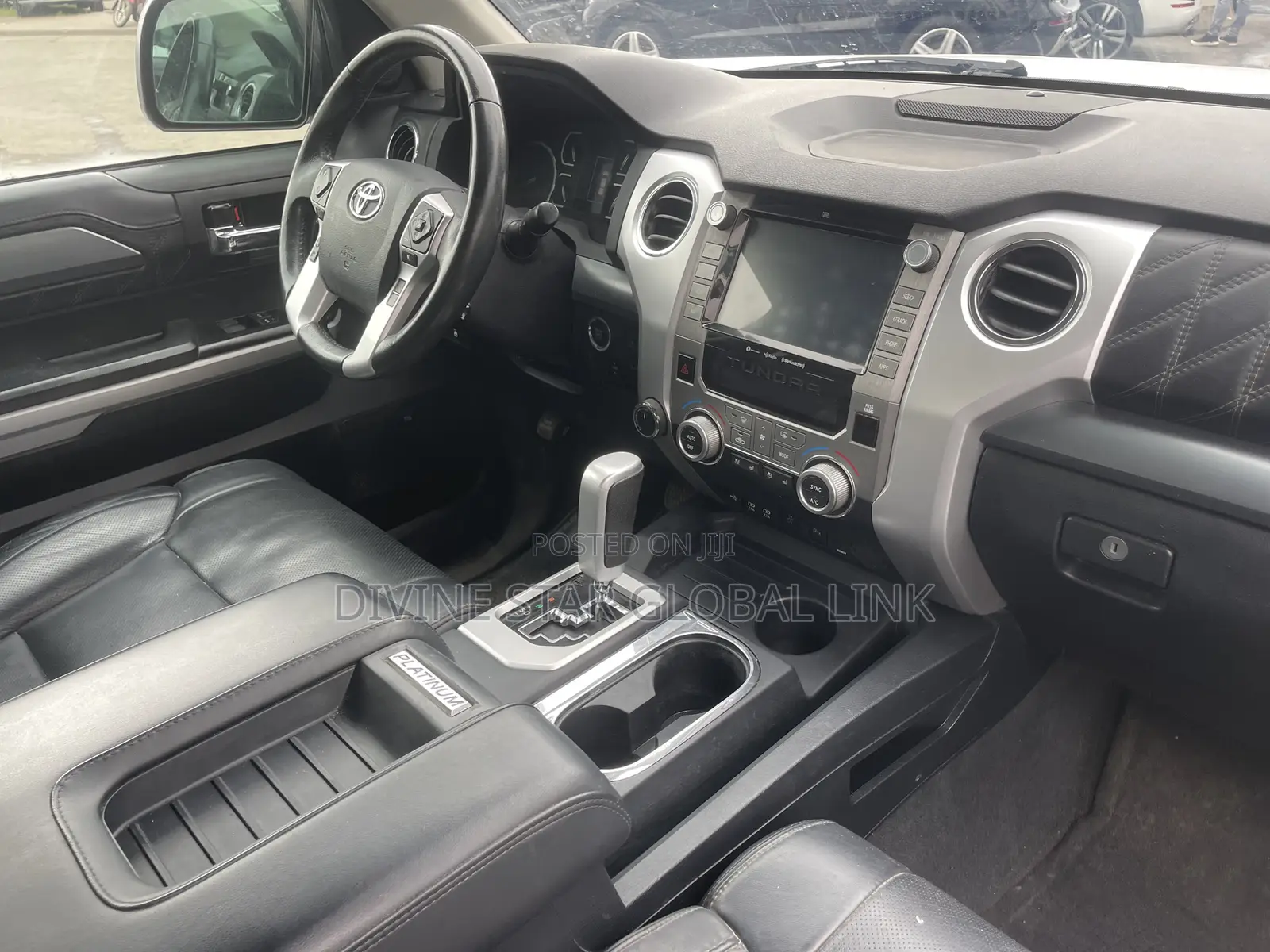 Toyota Tundra 2020 Off white