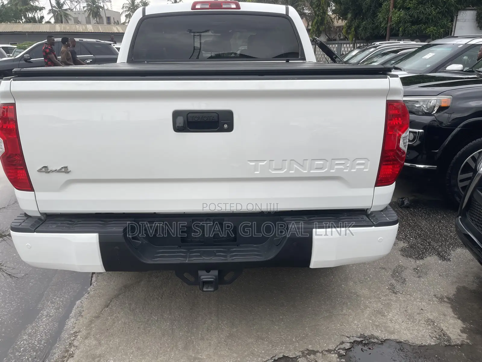 Toyota Tundra 2020 Off white