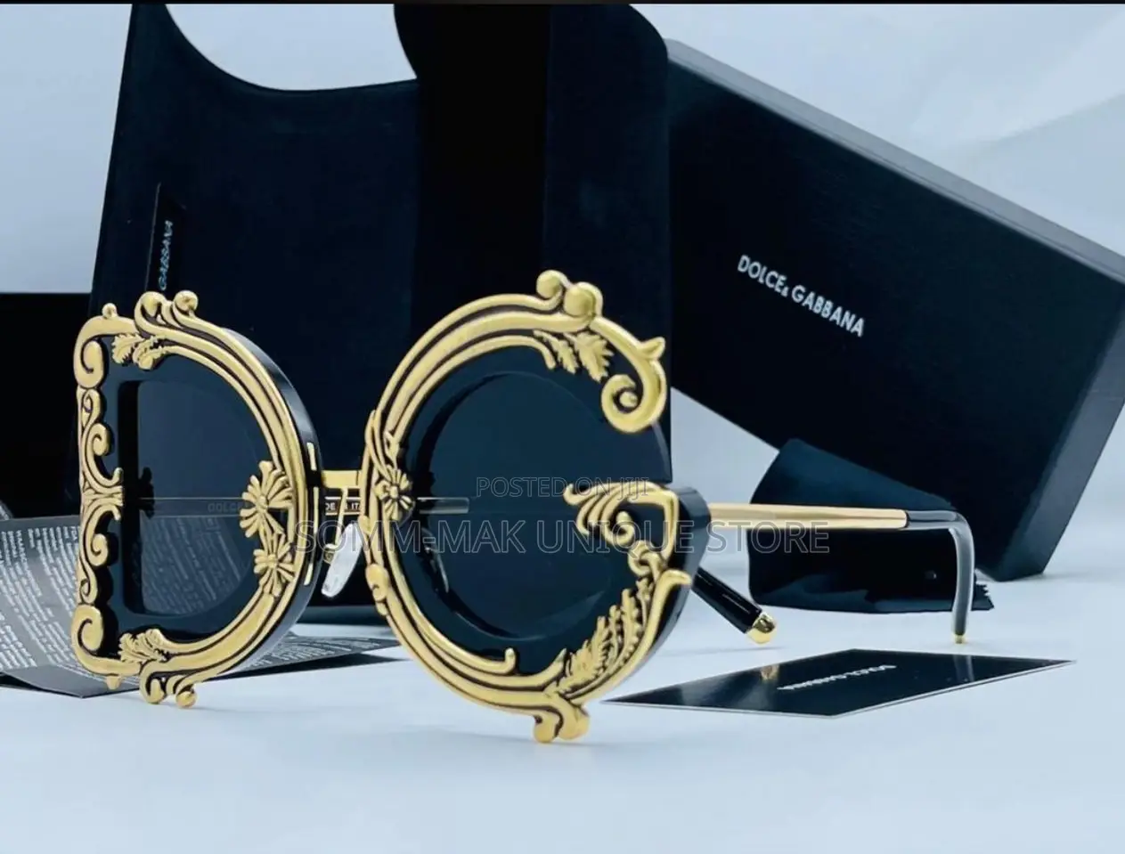 Fashionable Trendy Eye Glasses