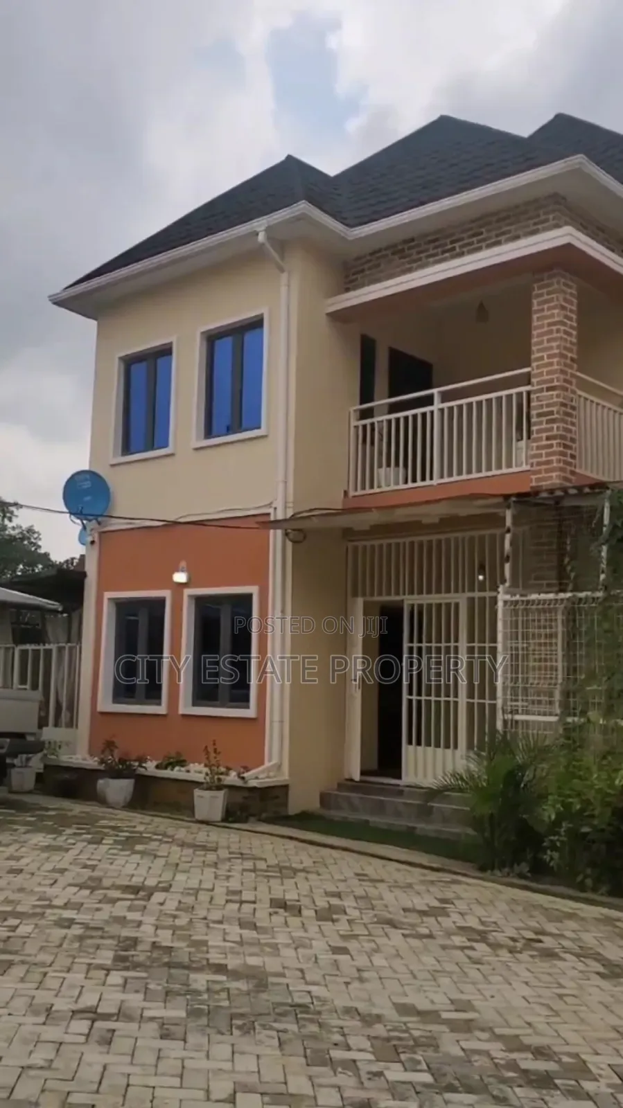 Furnished 5bdrm Duplex in Durumi for sale