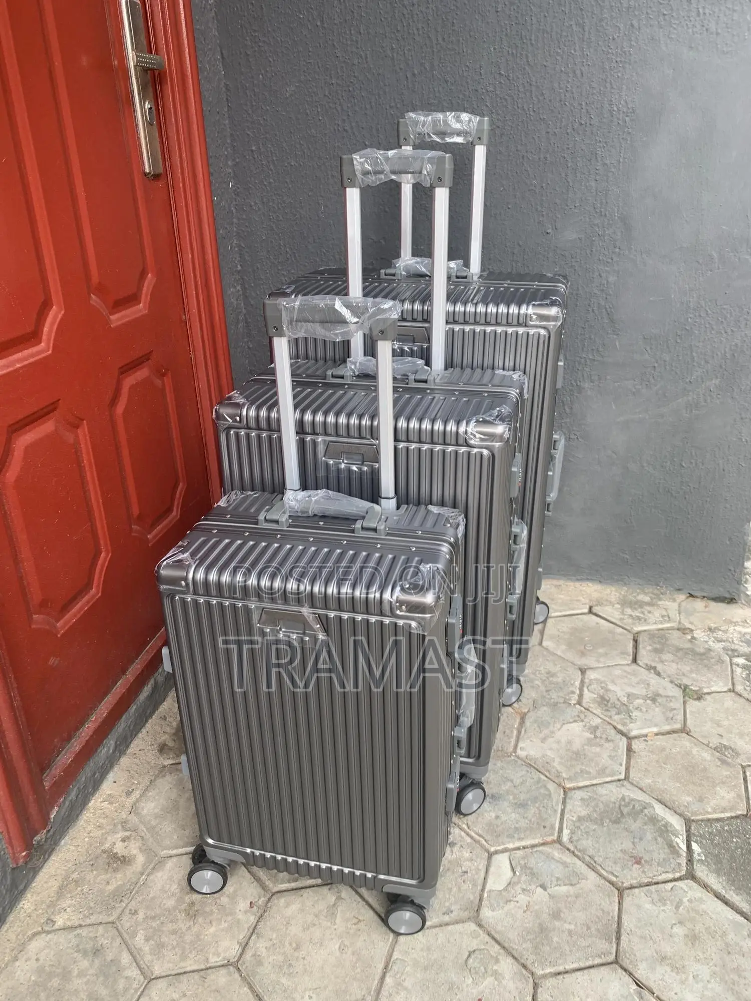 Gray Pc Hard Case Travel Luggage - Quality and Durable