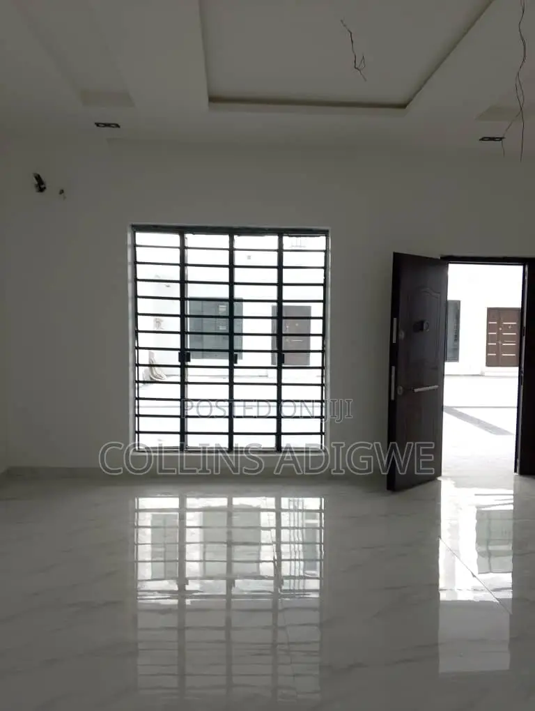 4bdrm Duplex in Royal Pine Estate for sale