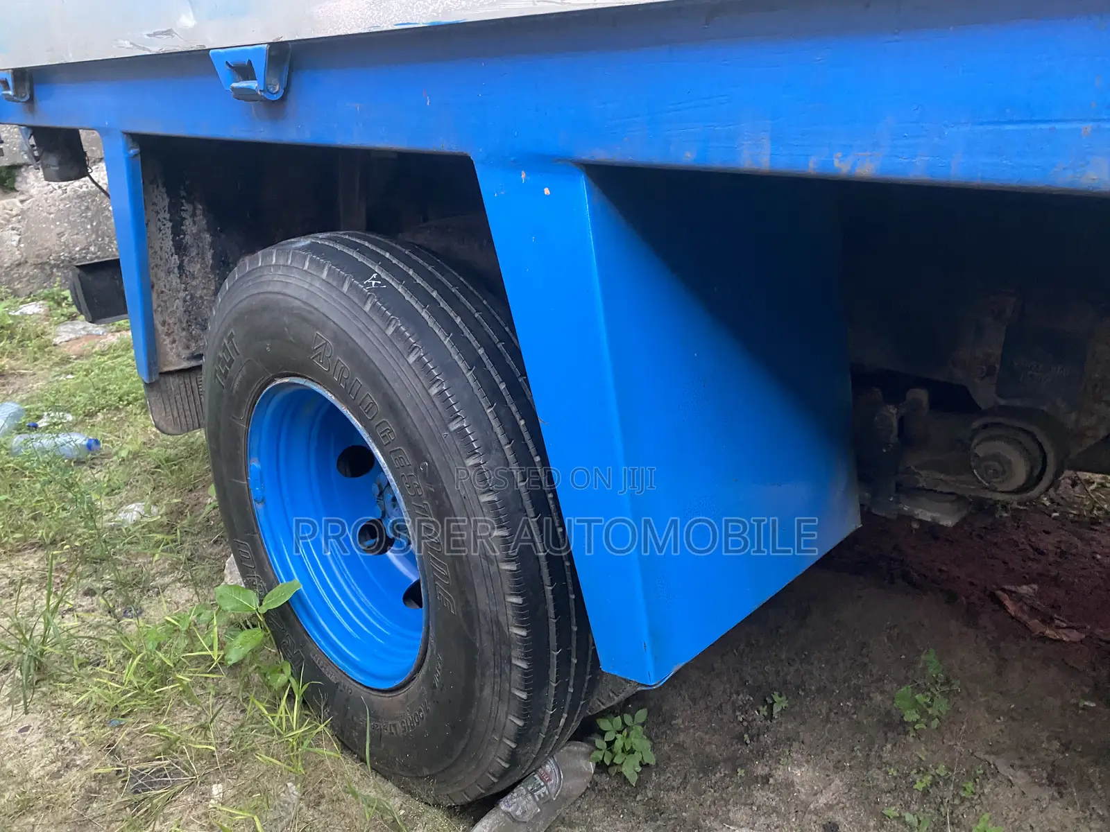 Nissan Cabstar 6tyres