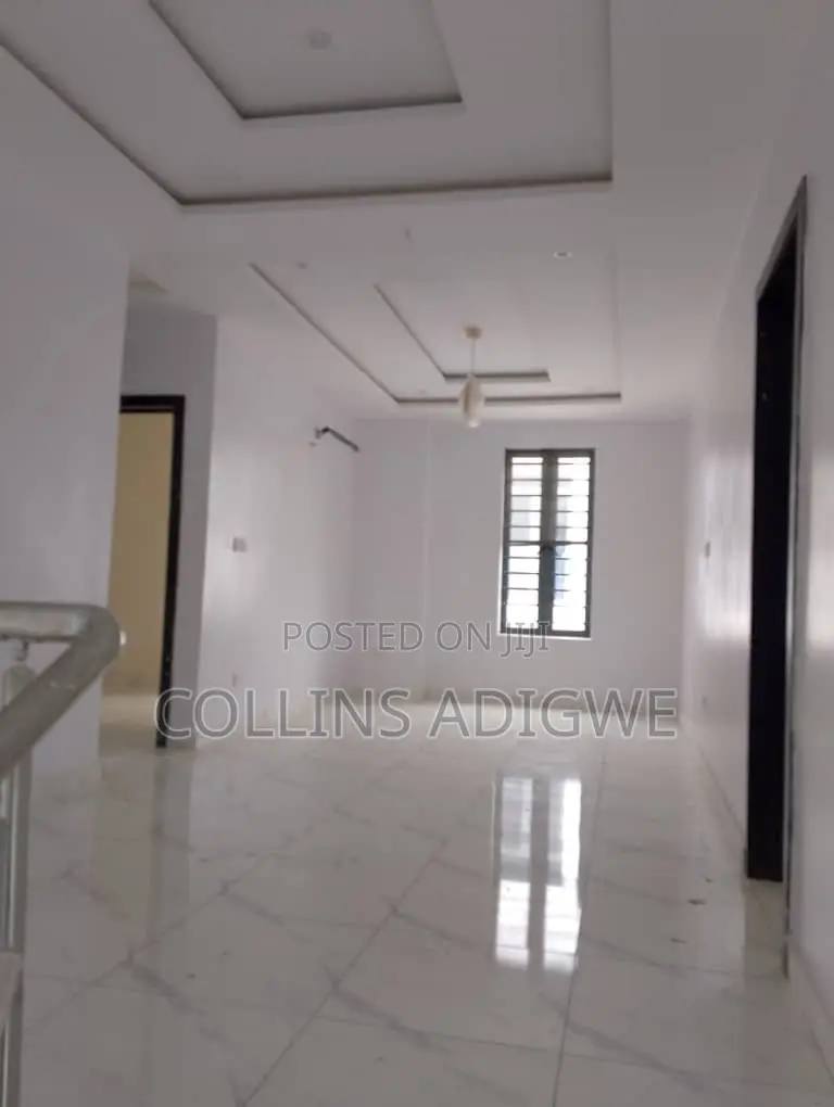 4bdrm Duplex in Orchid Road. Lekki, Chevron for sale