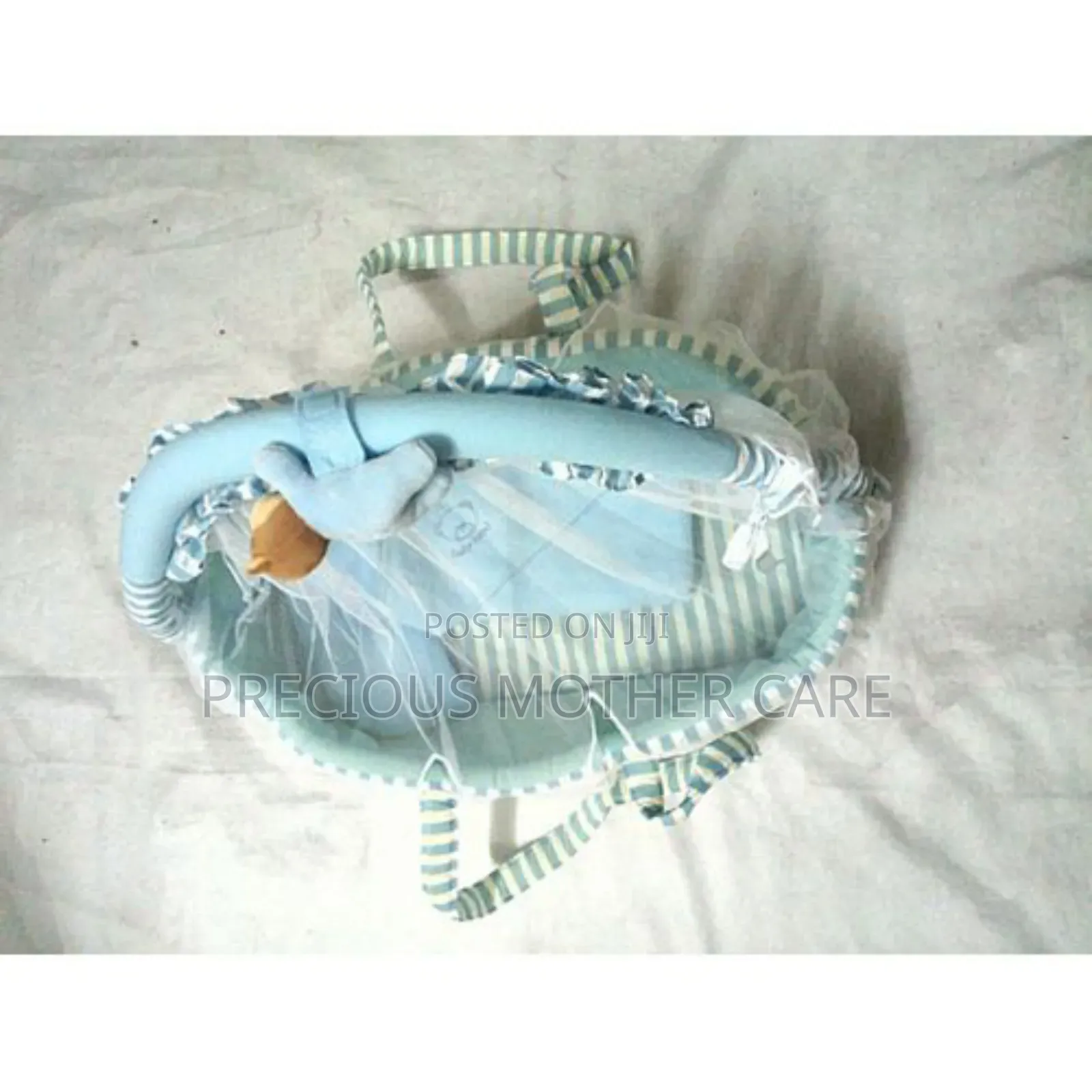 Baby Moses Bed With Pillow, Blanket and Net
