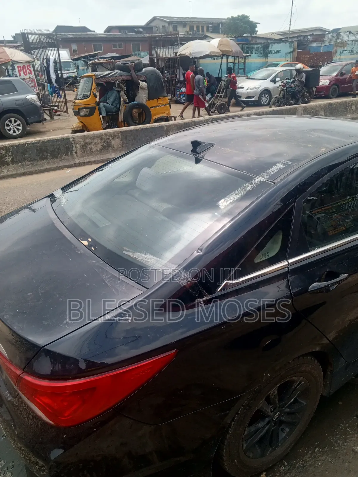 Back Windscreen Sonata 2012