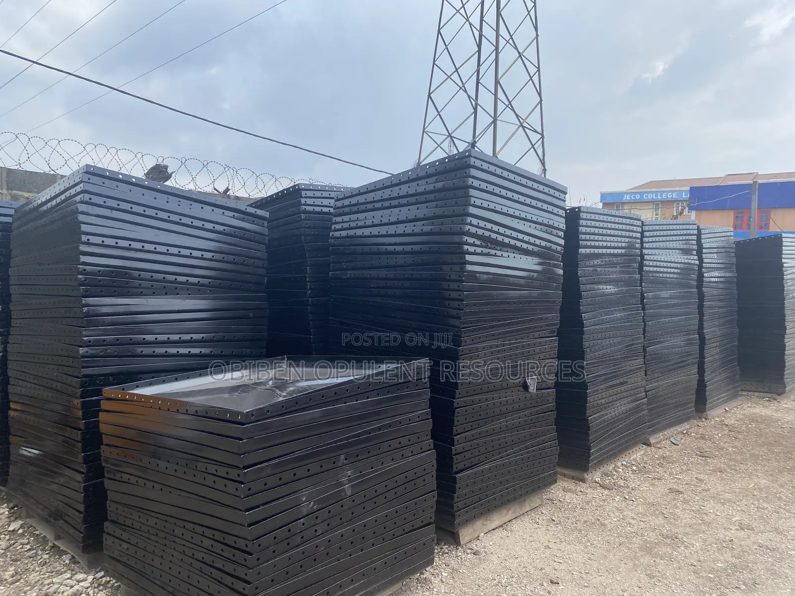 Tank Plate Black