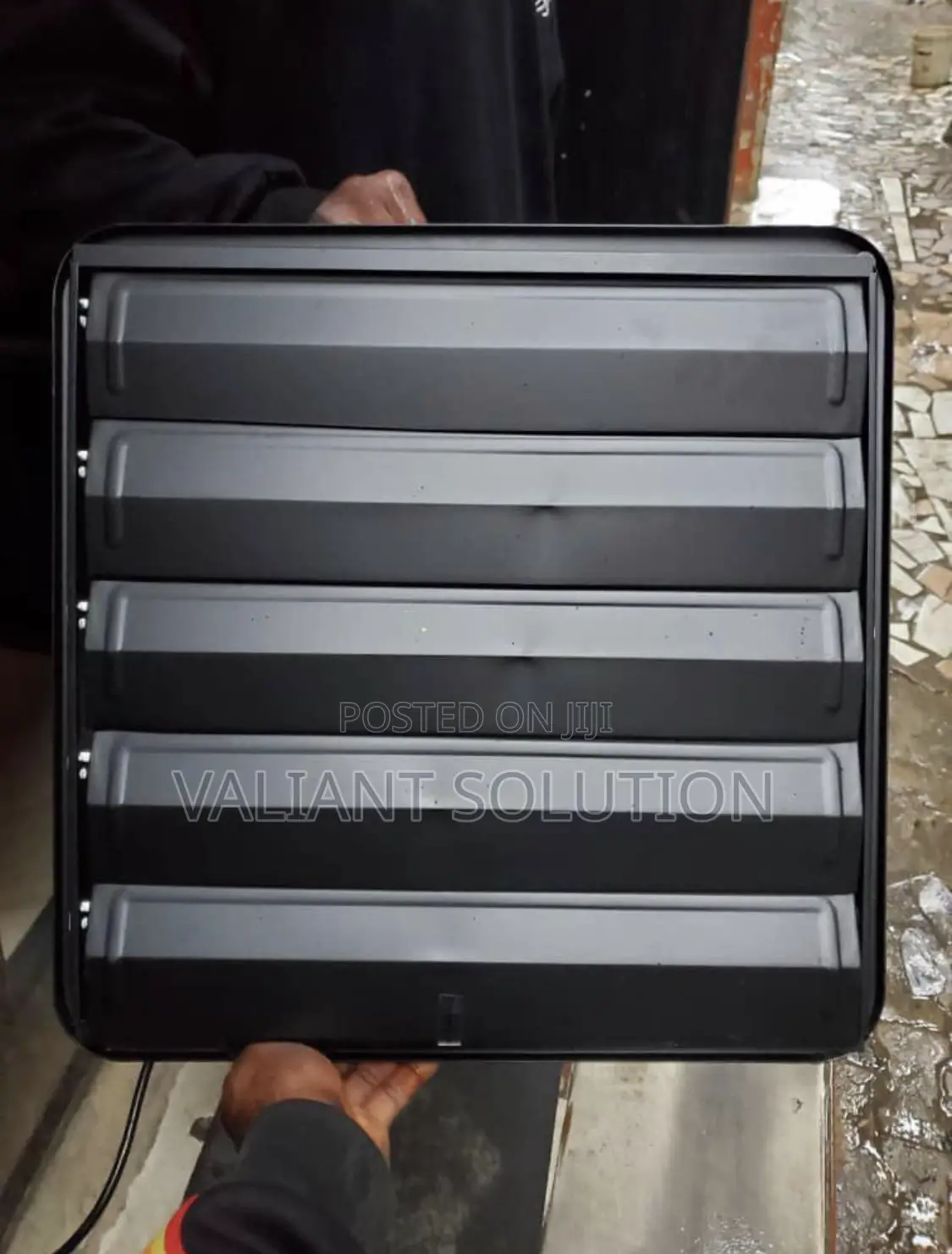 Metal Exhaust Fan With Shutter