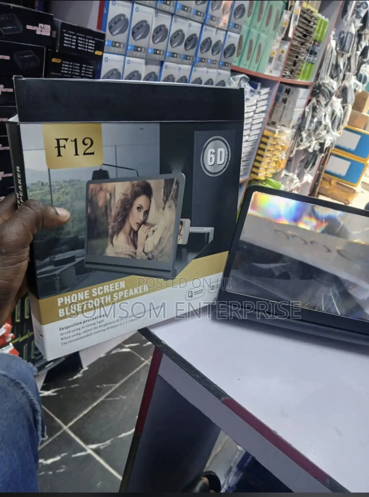 Photo Screen Bluetooth Speaker