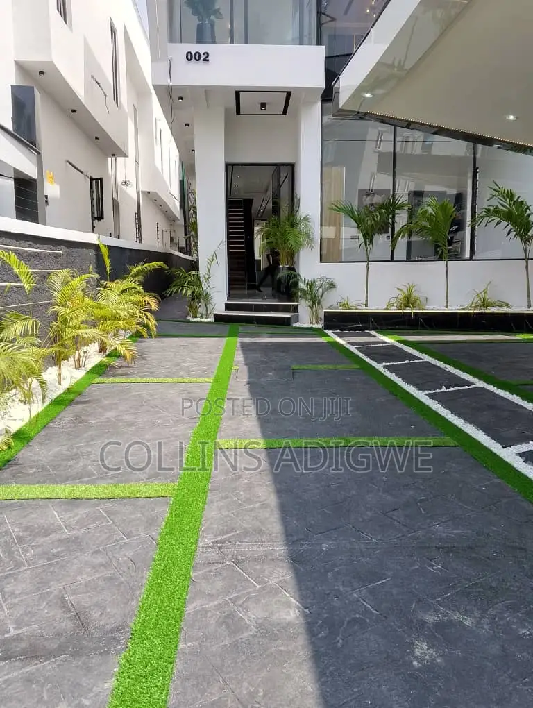 5bdrm Duplex in Oral Estate Chevron for sale