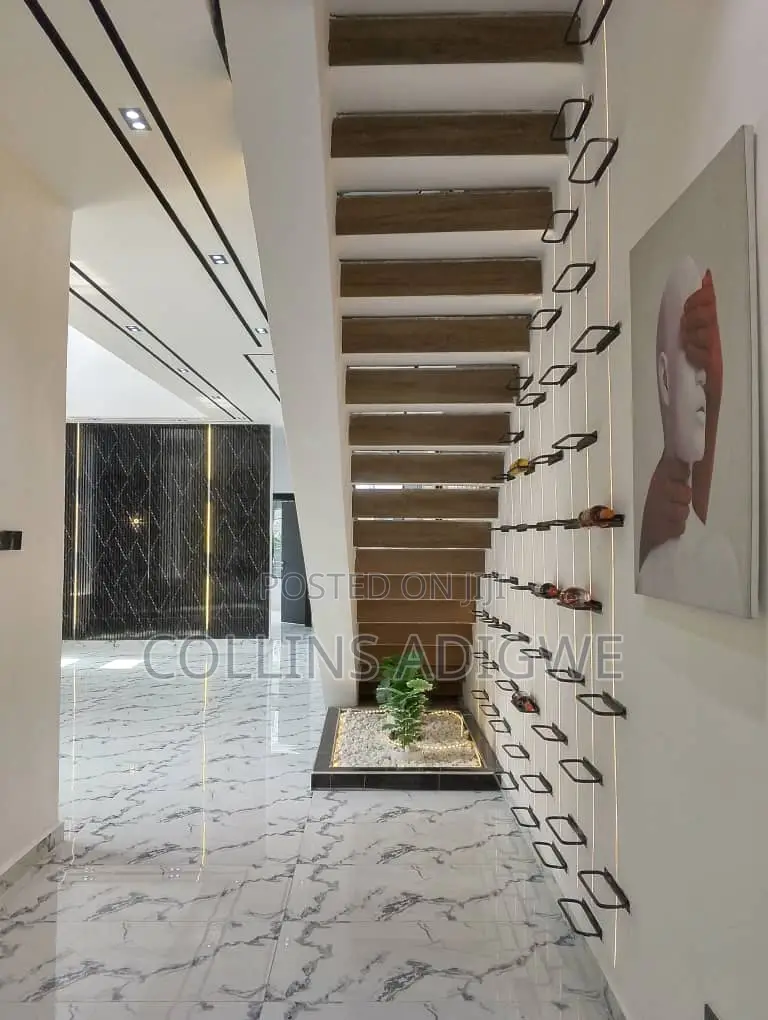 5bdrm Duplex in Oral Estate Chevron for sale