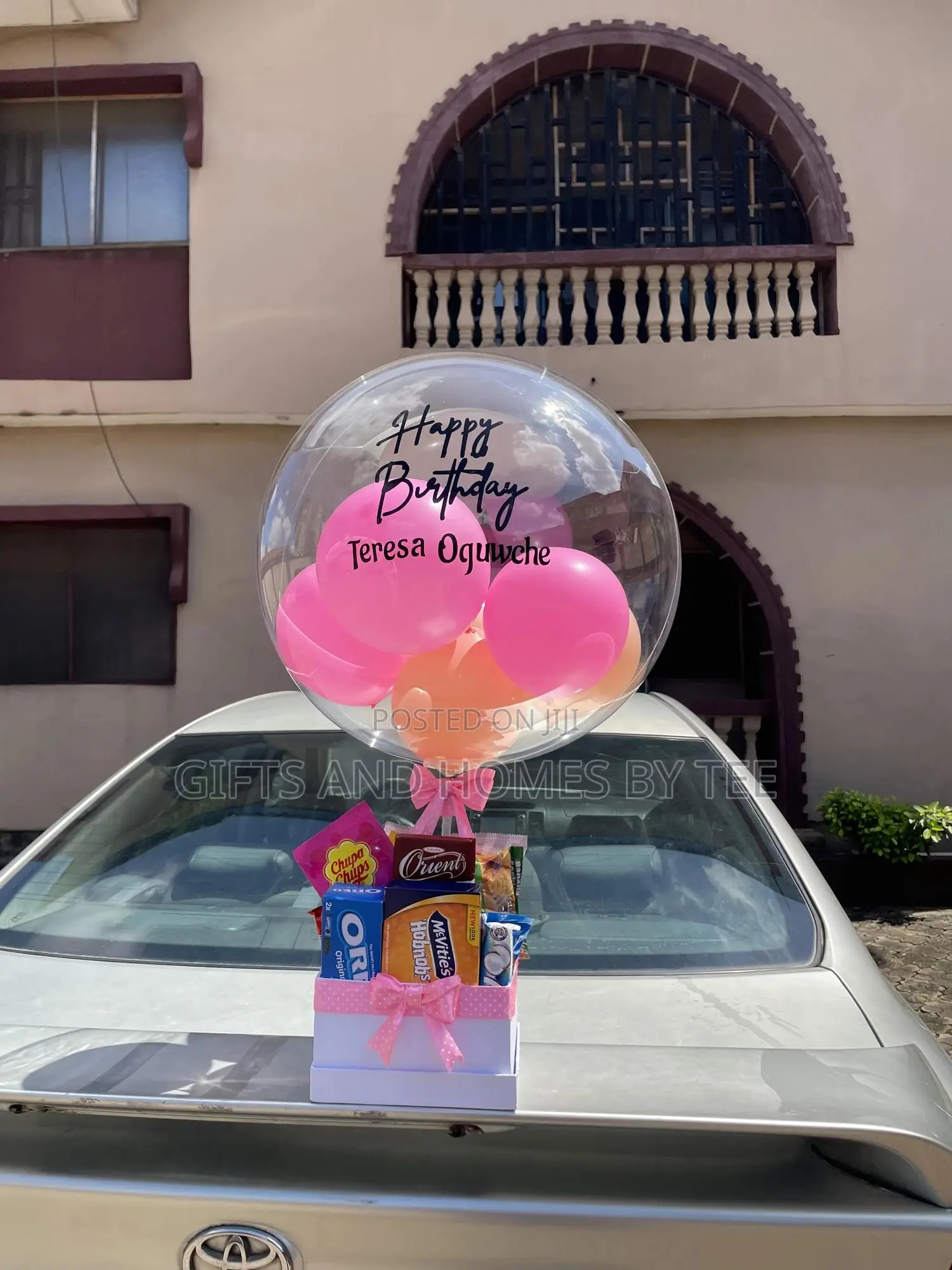 Very Beautiful Balloon Treats Box