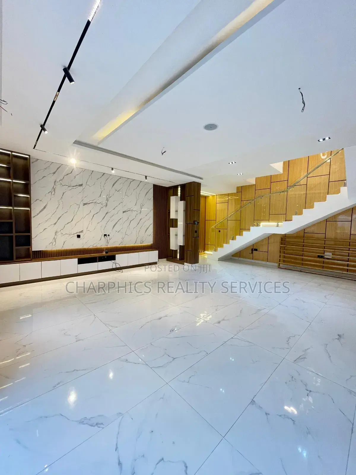 4bdrm Duplex in Lekki for sale