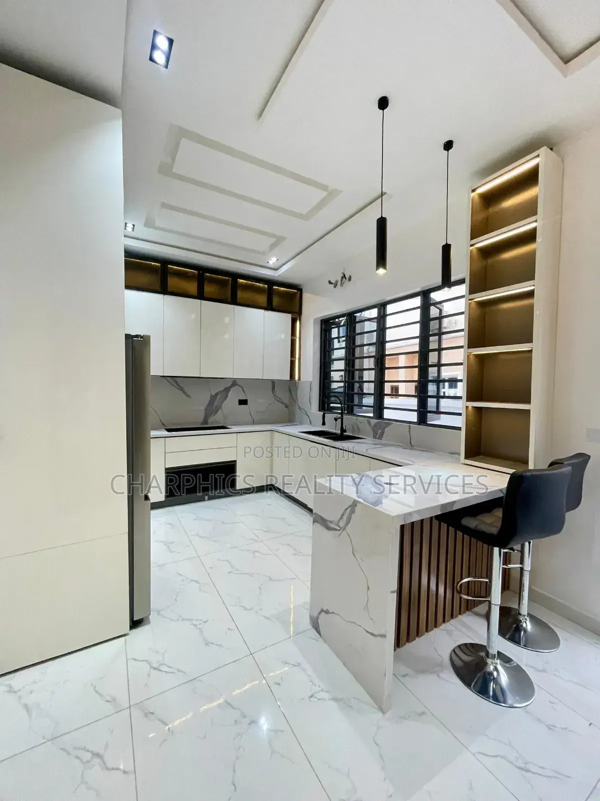 4bdrm Duplex in Lekki for sale