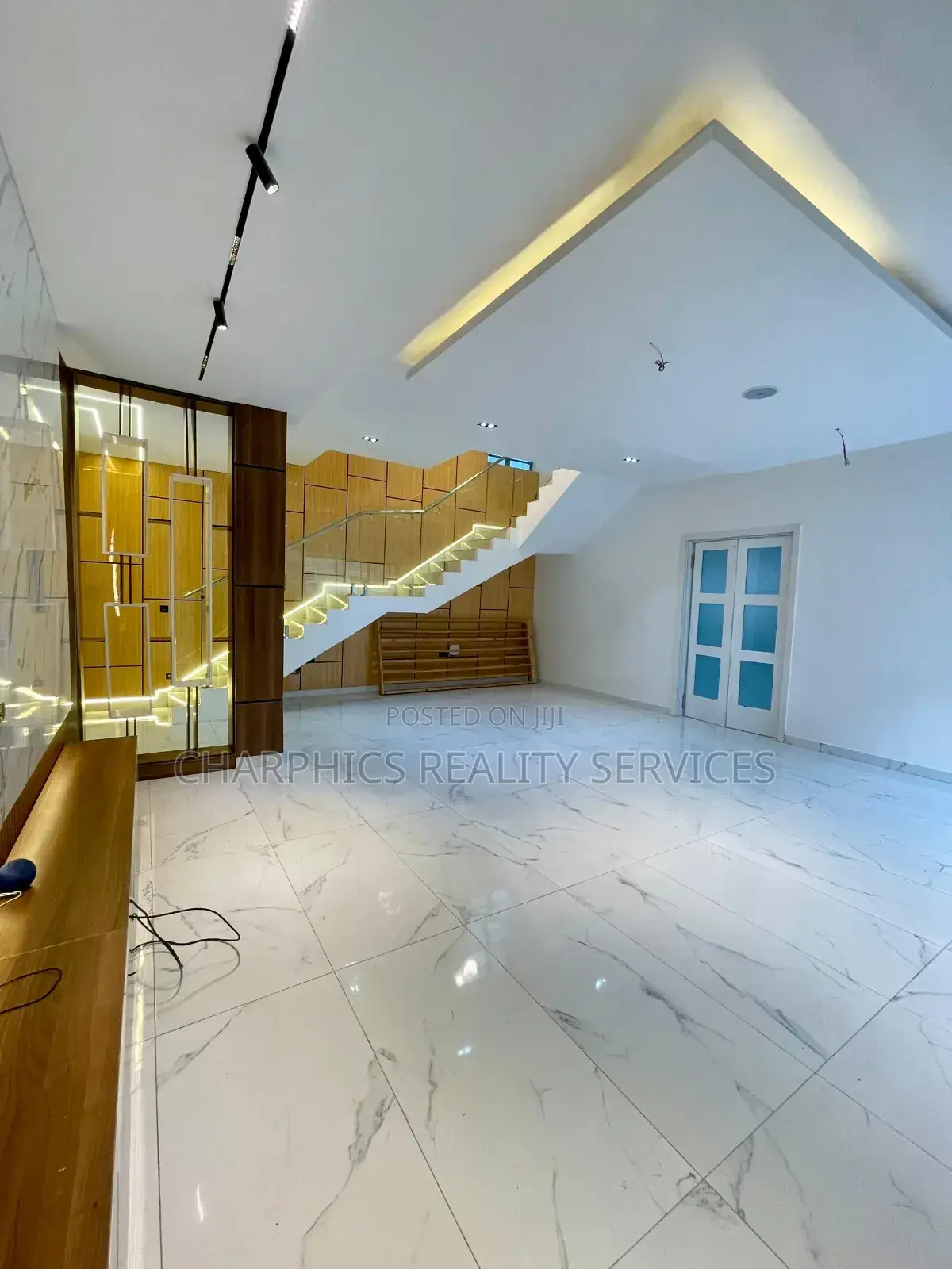 4bdrm Duplex in Lekki for sale