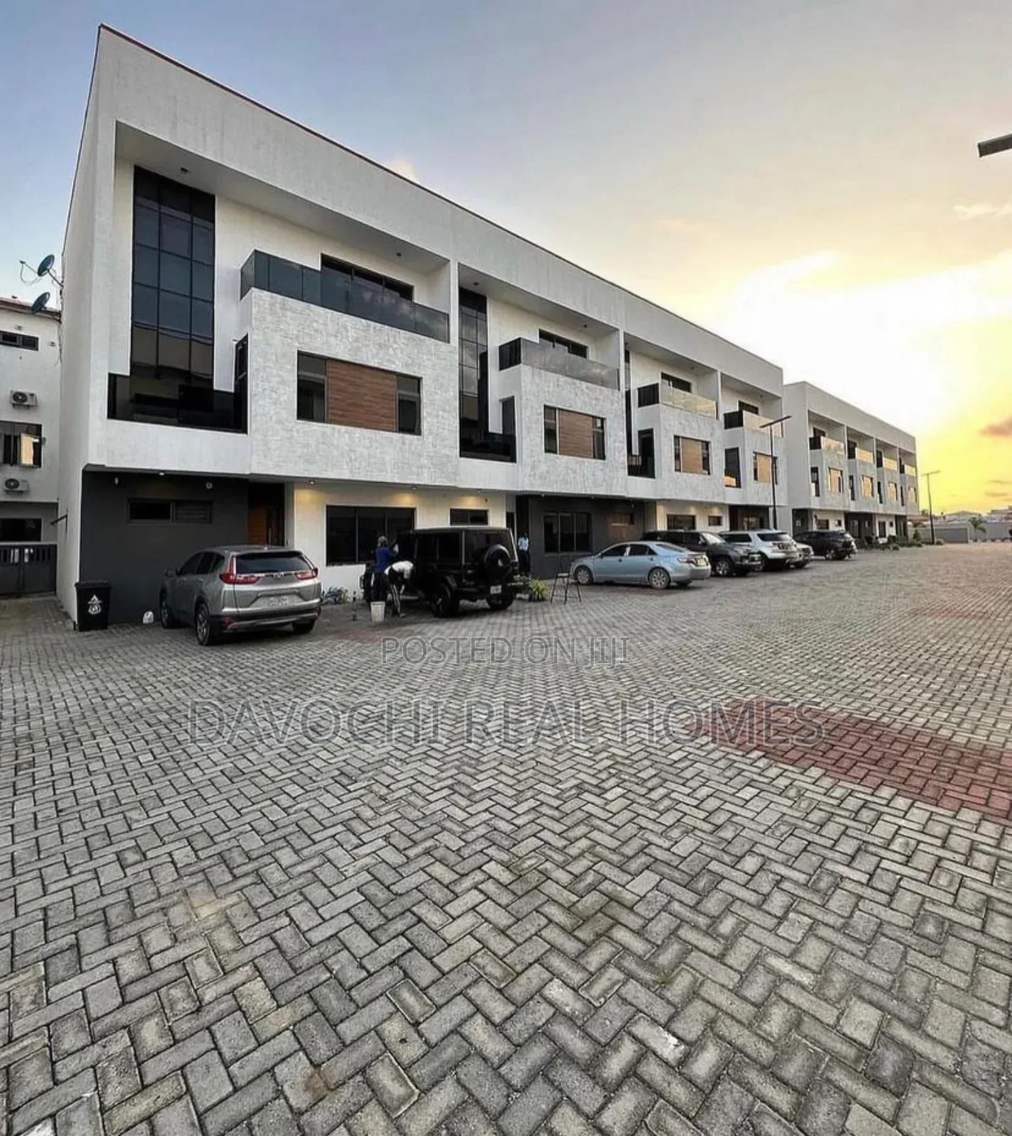 4bdrm Duplex in Lekki Phase One for rent