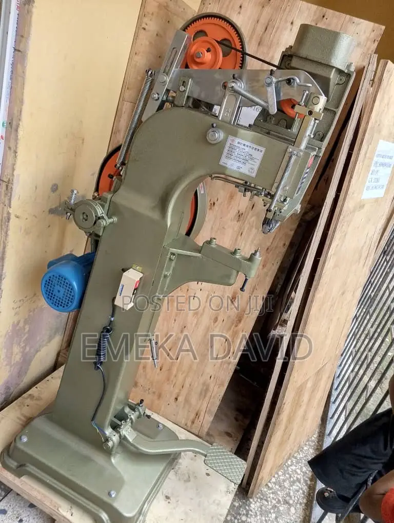 Riveting Machine for Braker