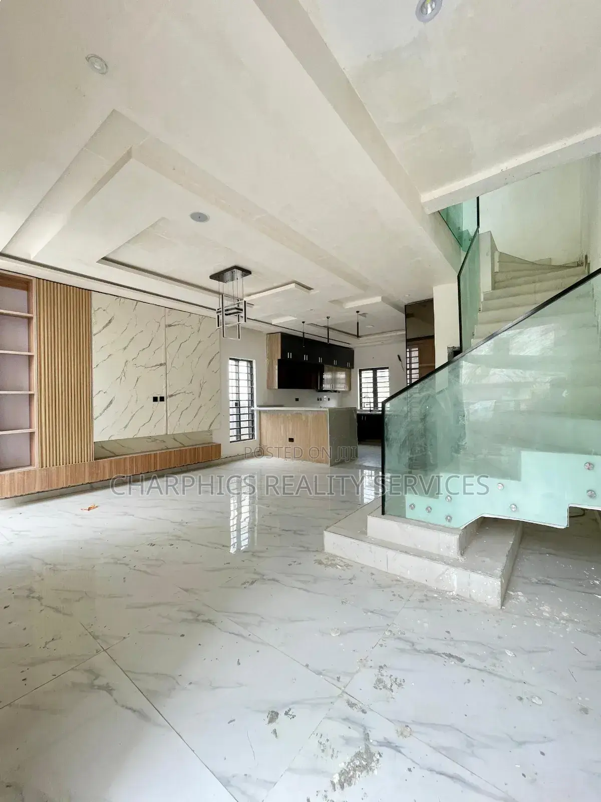 4bdrm Duplex in Ikota for sale