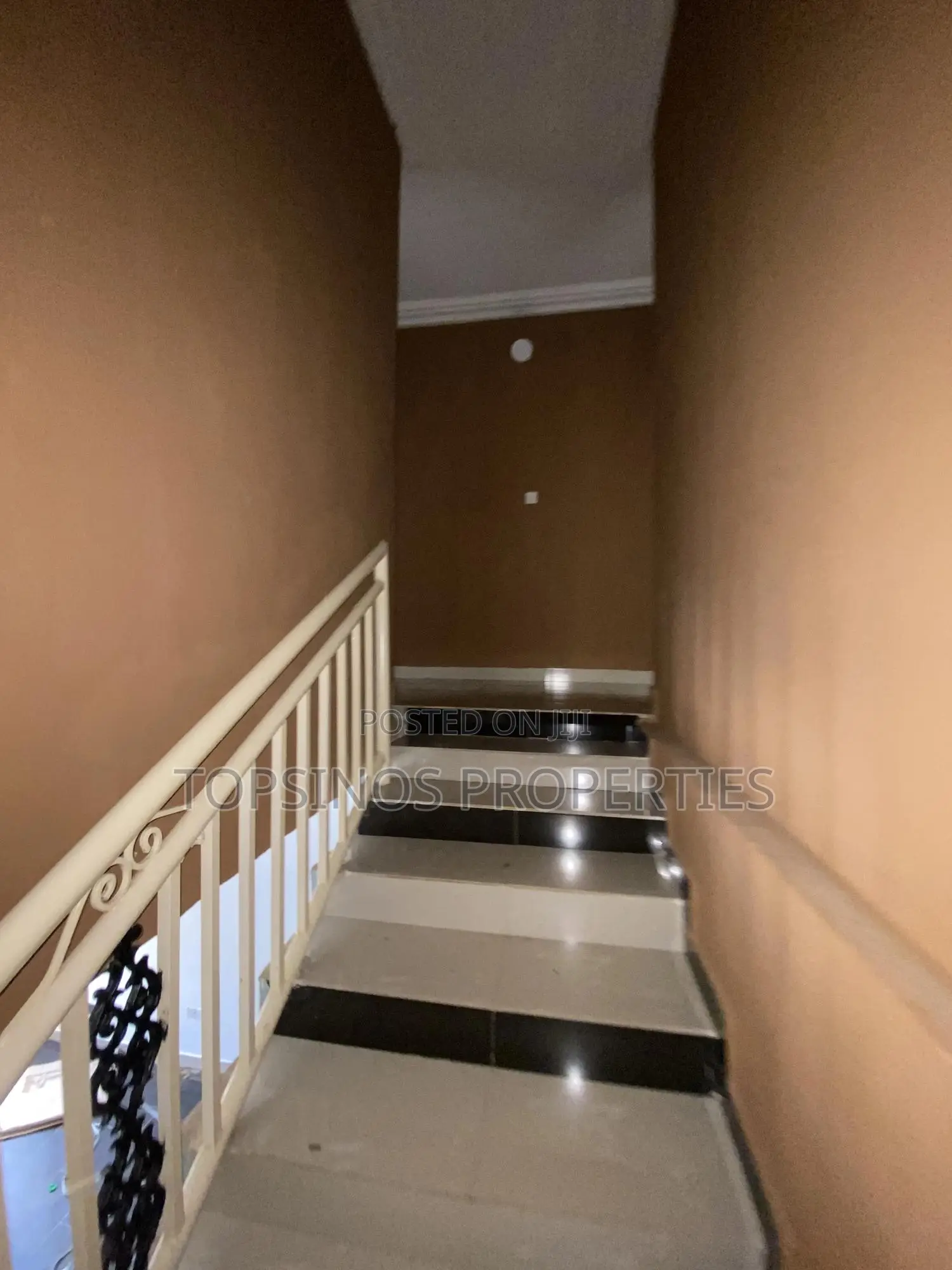 2bdrm Duplex in Dawaki for rent