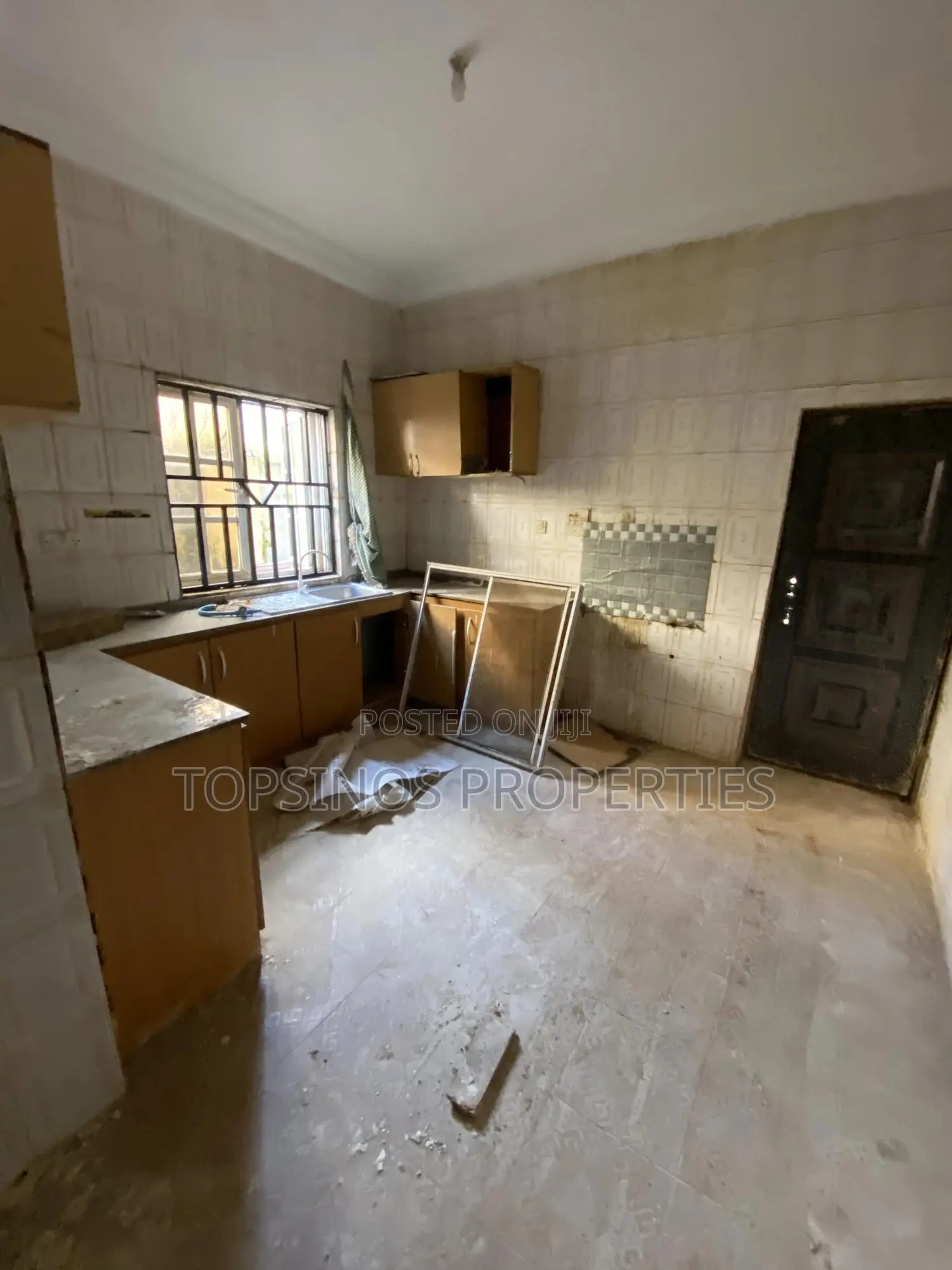 2bdrm Block of Flats in Dawaki for rent