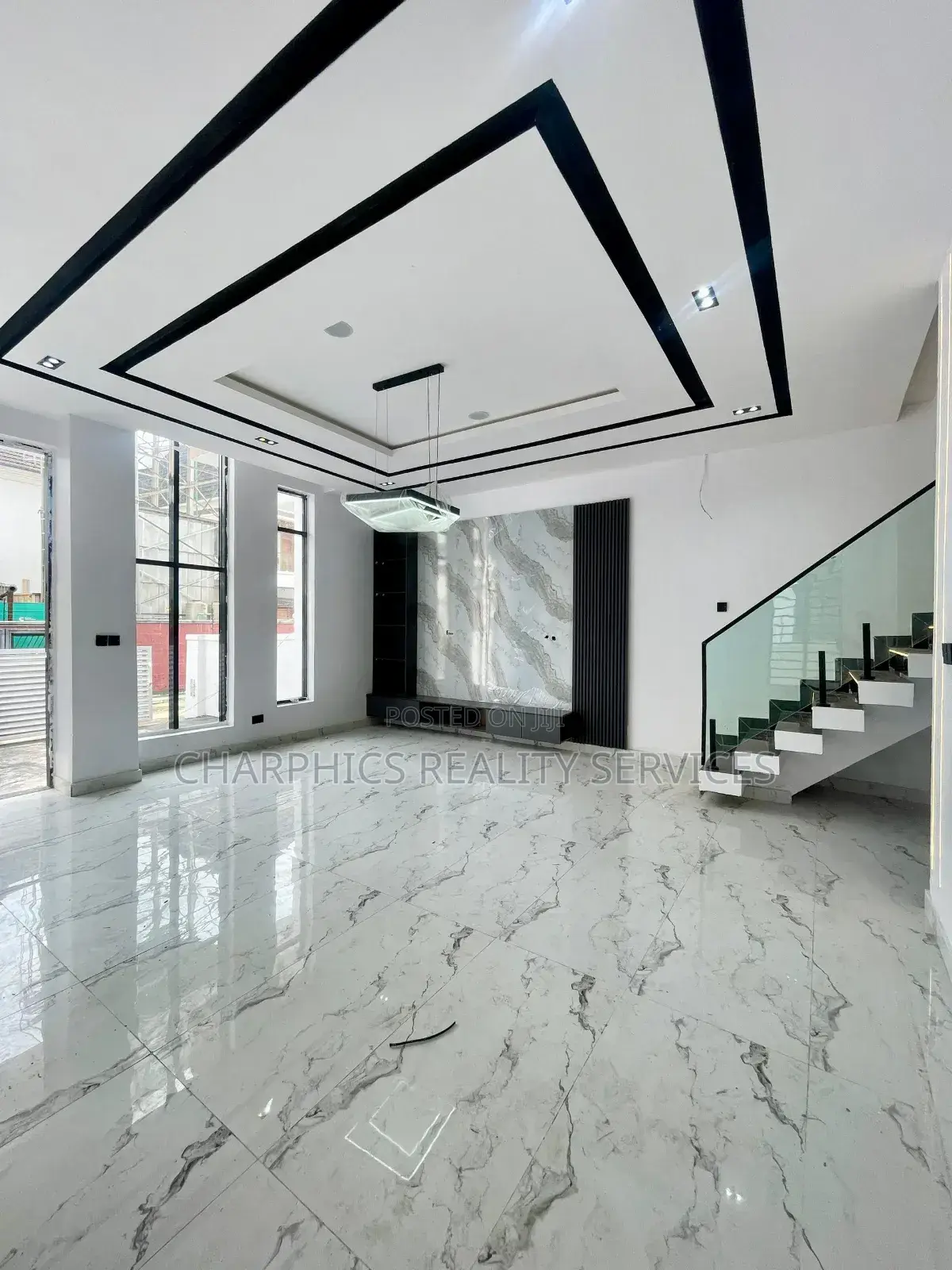 4bdrm Duplex in Ikota for sale
